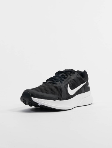 Nike / sneaker Run Swift in zwart