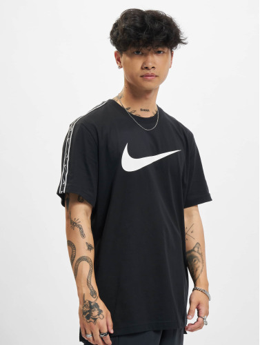 Nike / t-shirt Nike NSW Repeat Sw in zwart