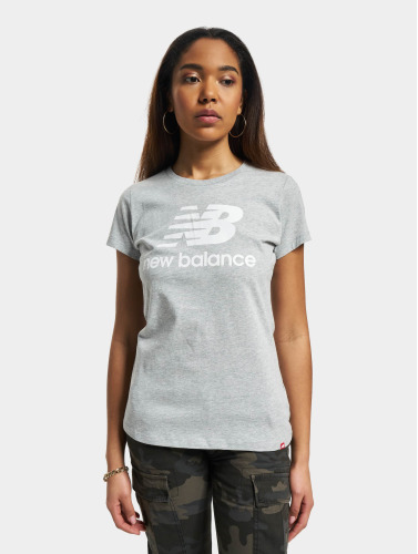 New Balance / t-shirt Essentials Stacked Logo in grijs