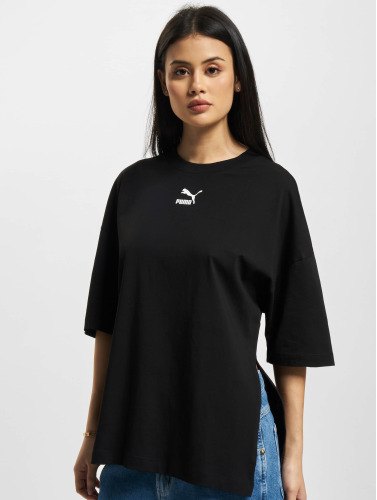 Puma / t-shirt Classics Oversized in zwart
