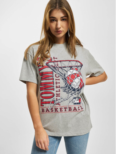 Tommy Jeans / t-shirt Ovrszd Basketball in grijs