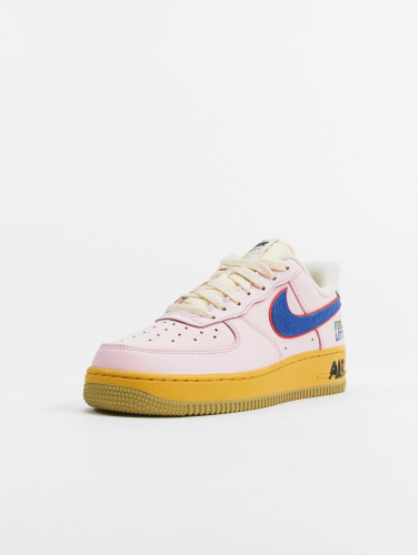 Nike / sneaker Air Force 1 '07 in pink
