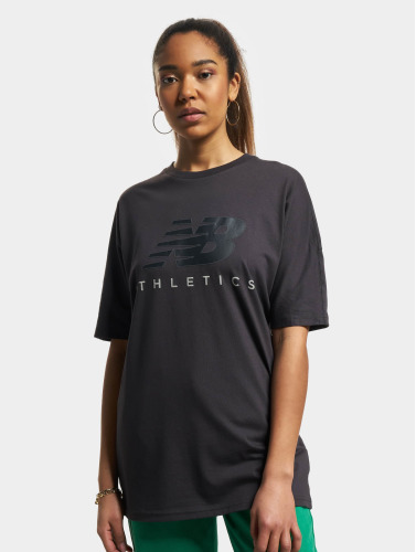 New Balance / t-shirt Athletics Oversized in grijs