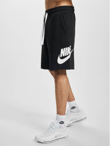 Nike / shorts Club Alumni in zwart