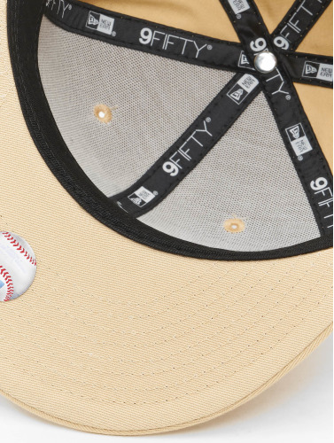 New Era / snapback cap Mlb New York Yankees League Essential 9fifty in beige