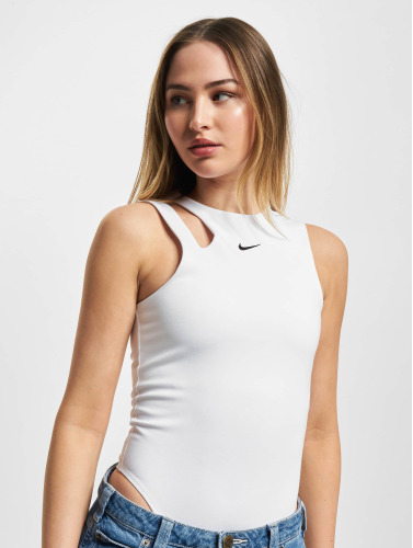 Nike / Body Essential in wit