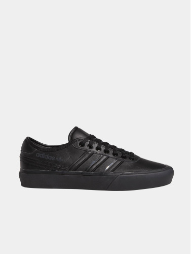 adidas Originals / sneaker Delpala CL in zwart