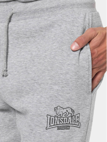 Lonsdale London / joggingbroek Rathven in grijs