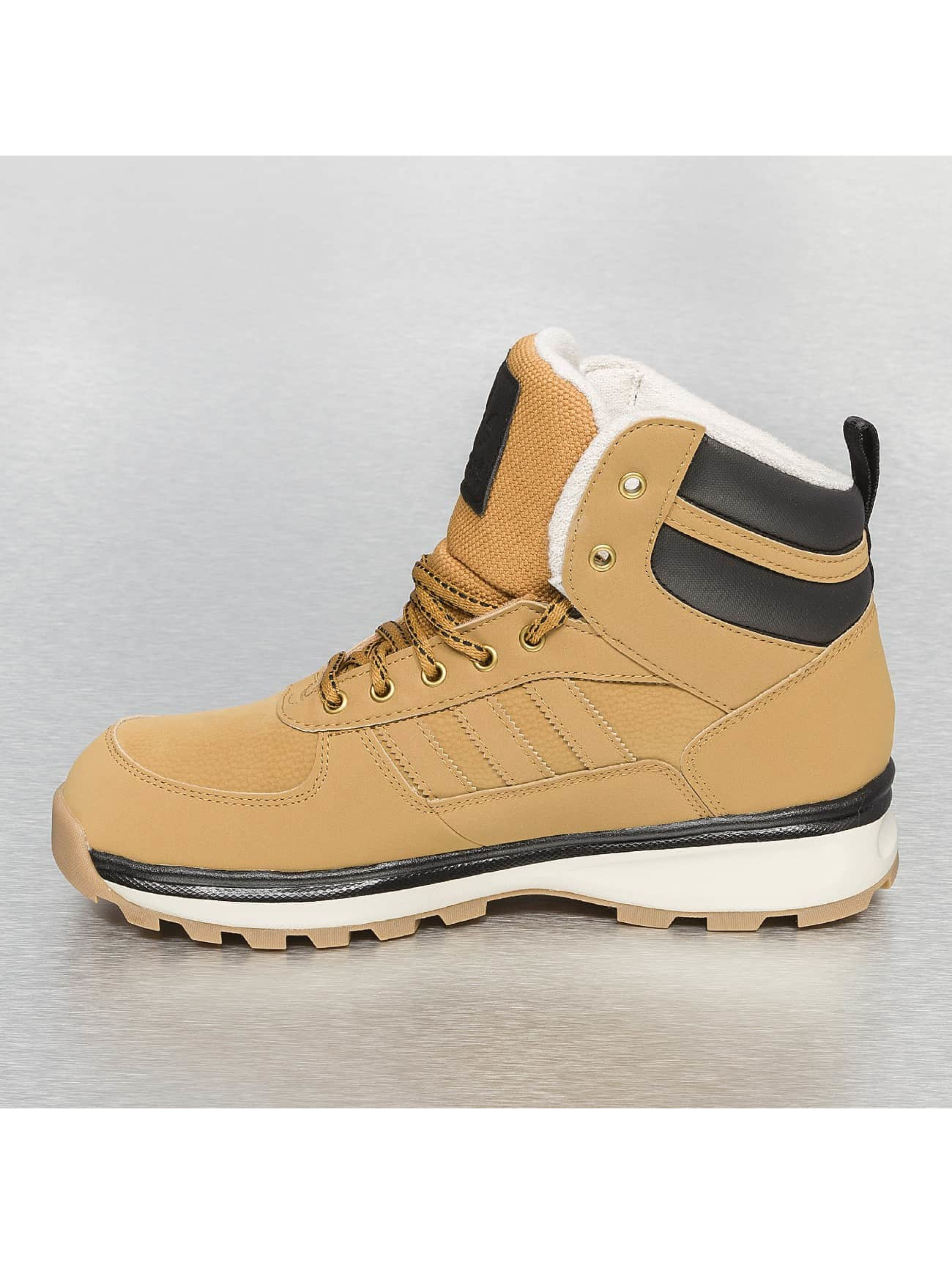 les chaussures montantes