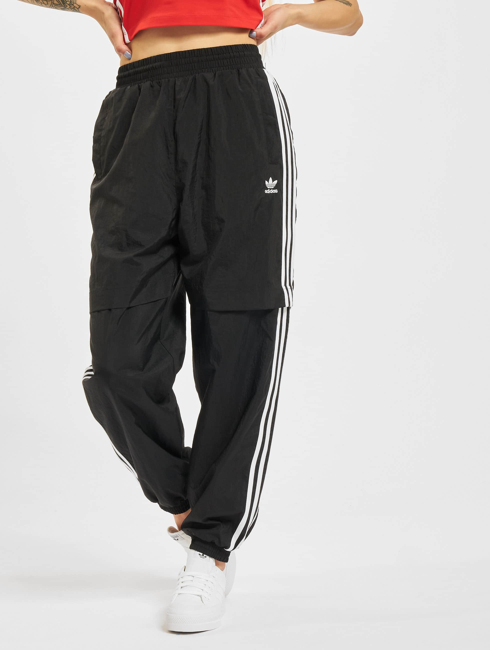 De onze heelal enz adidas Originals broek / joggingbroek Japona TP in zwart 835644