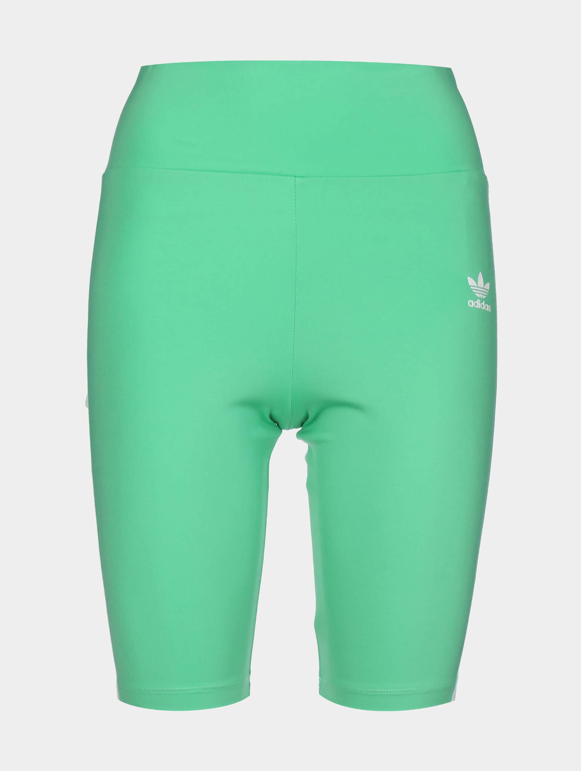 adidas Originals broek / shorts HW Short in groen 1007015