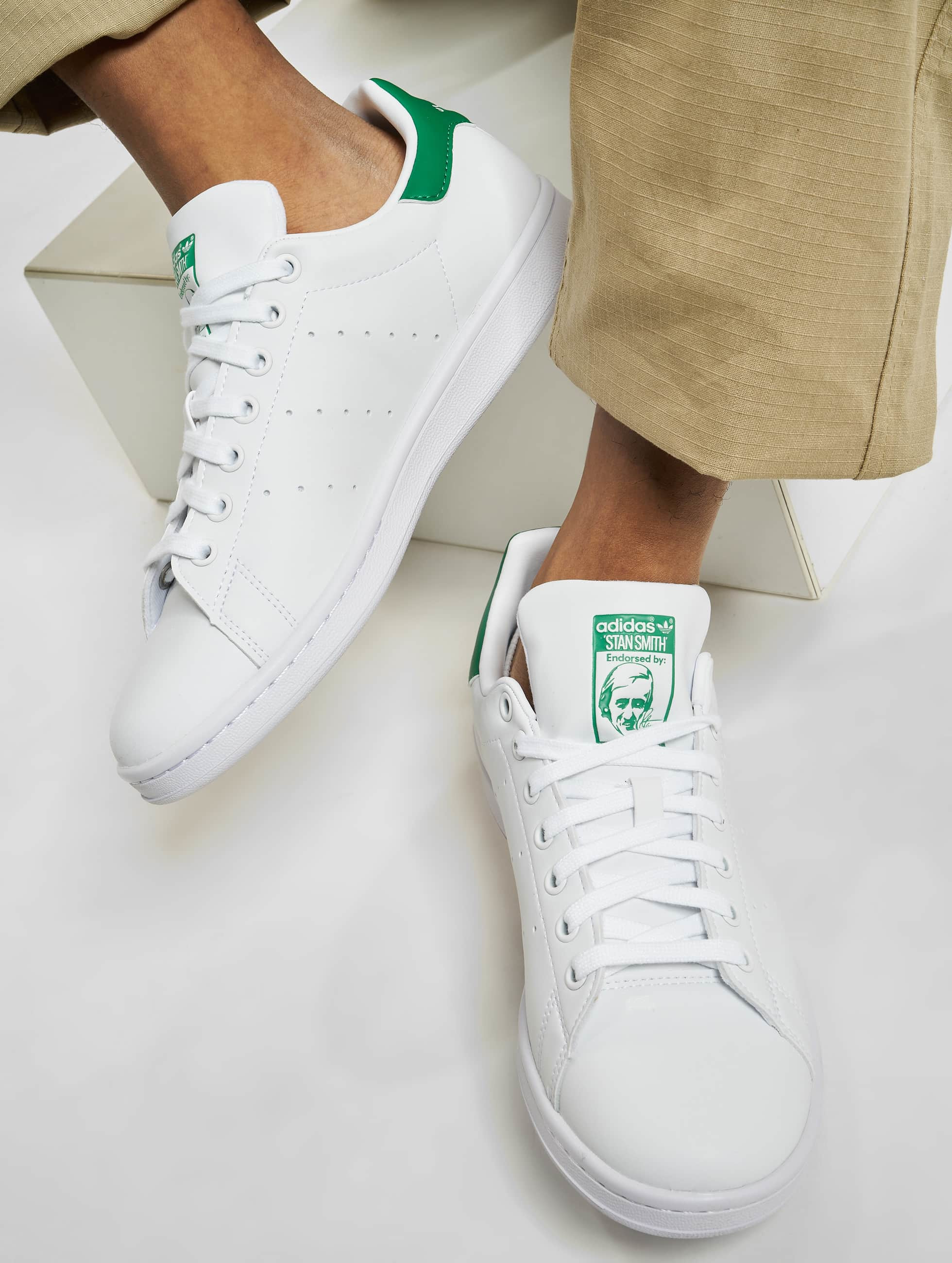 Antecedent automaat Voorstellen adidas Originals schoen / sneaker Stan Smith in wit 813891