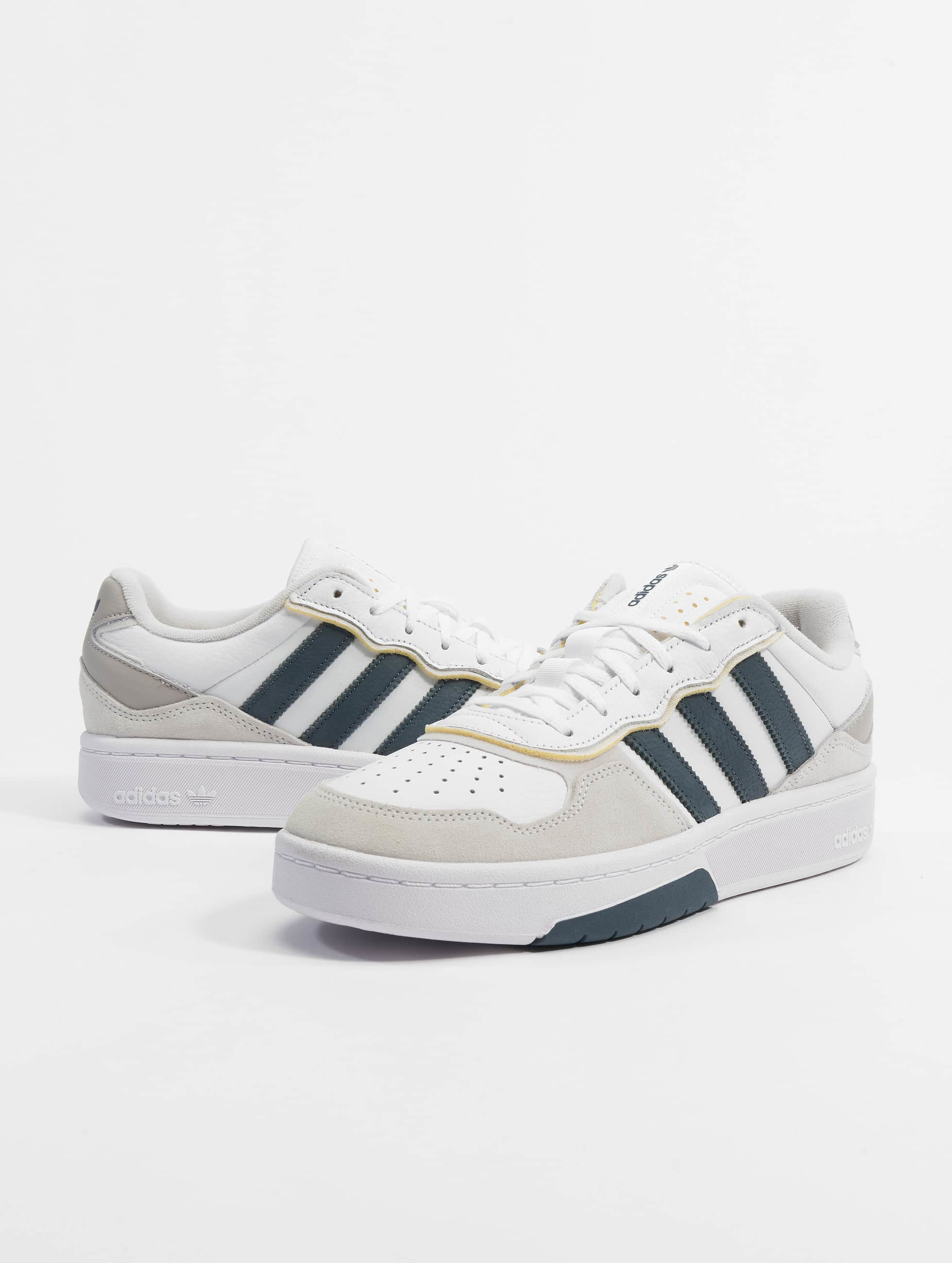 adidas Sneakers Courtic i hvid 904092