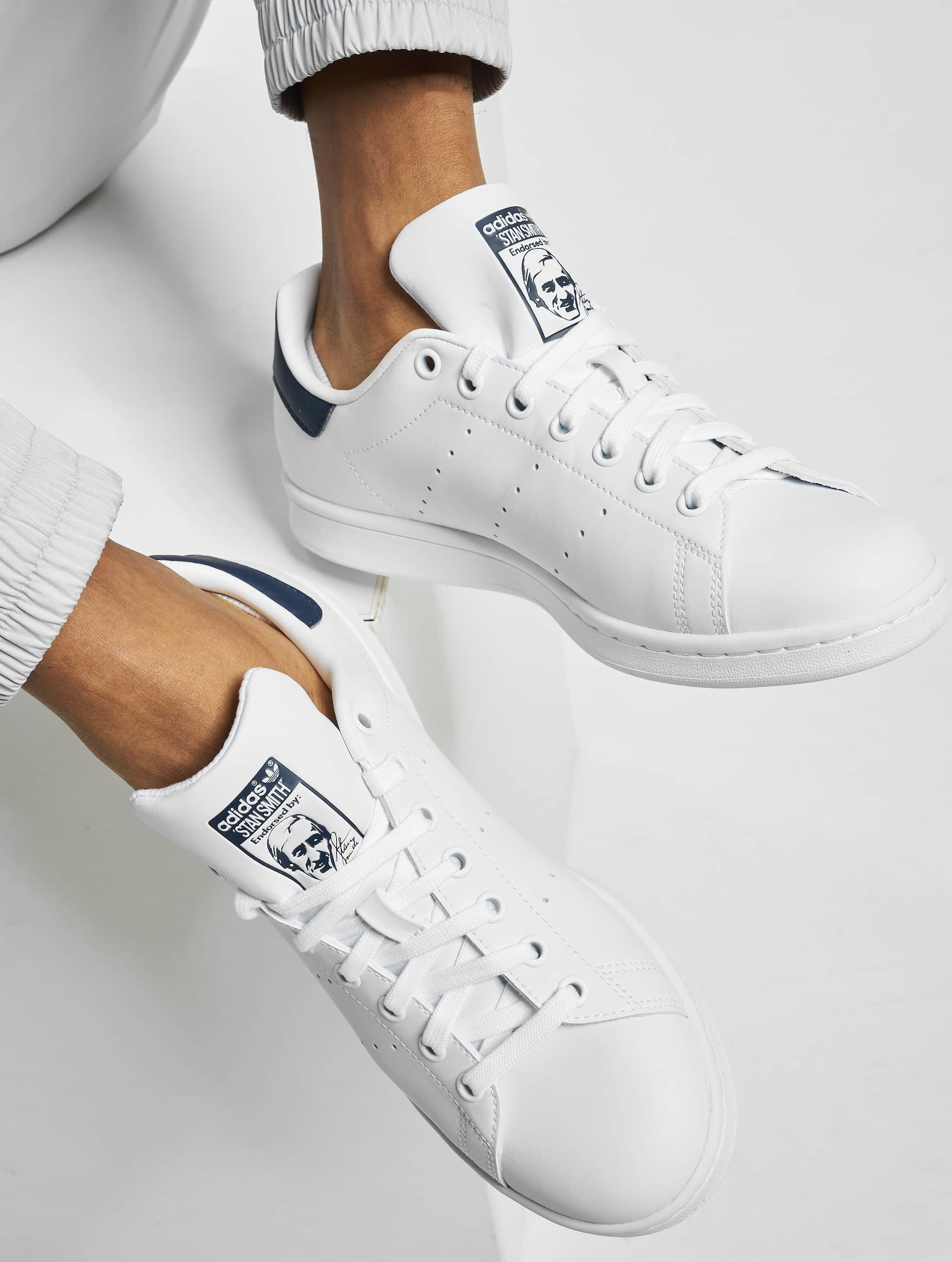 Boven hoofd en schouder buiten gebruik Kardinaal adidas Originals Shoe / Sneakers Stan Smith in white 813889