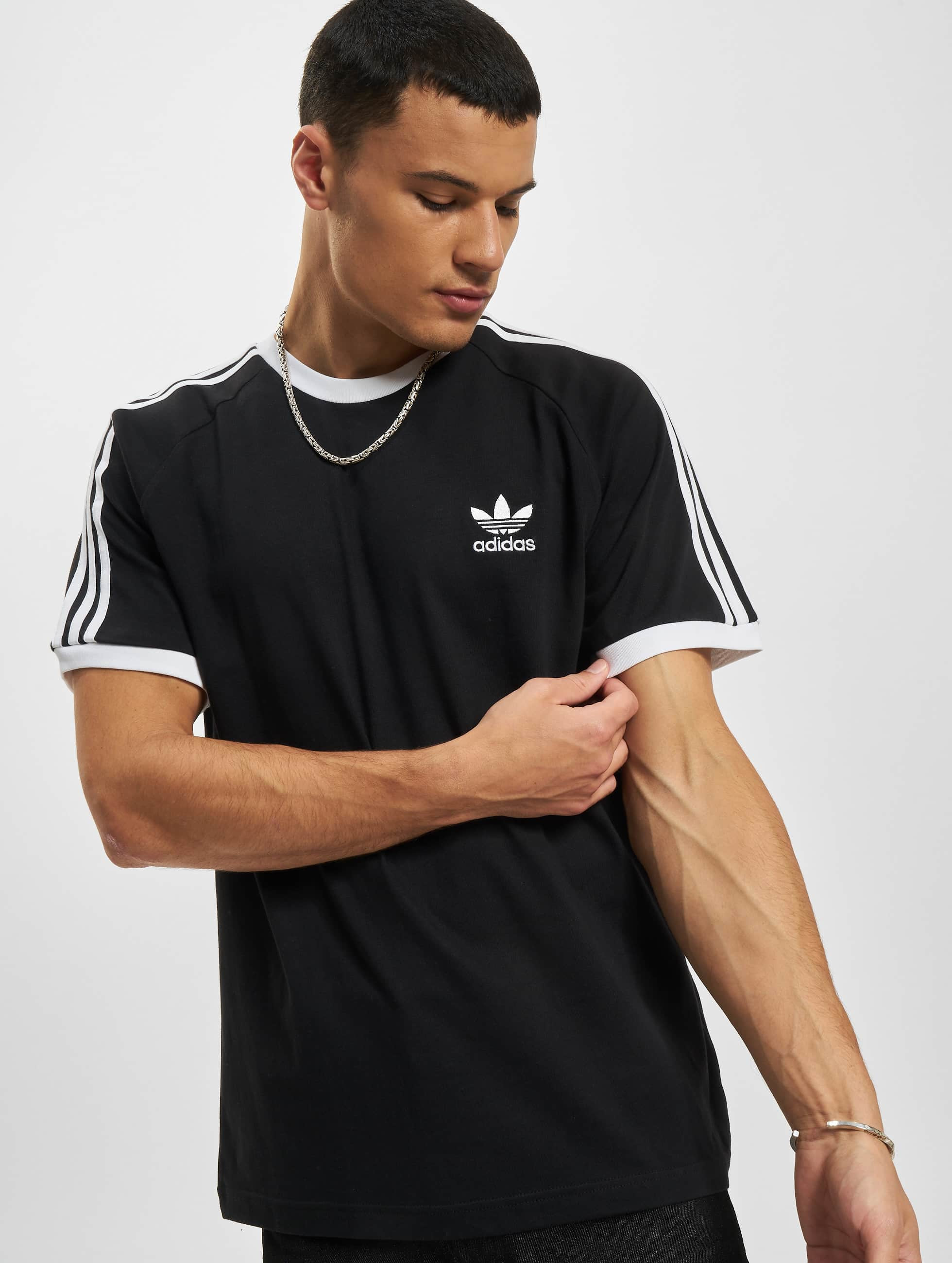 adidas Originals Overwear / T-Shirt 3 Stripes in black 995378