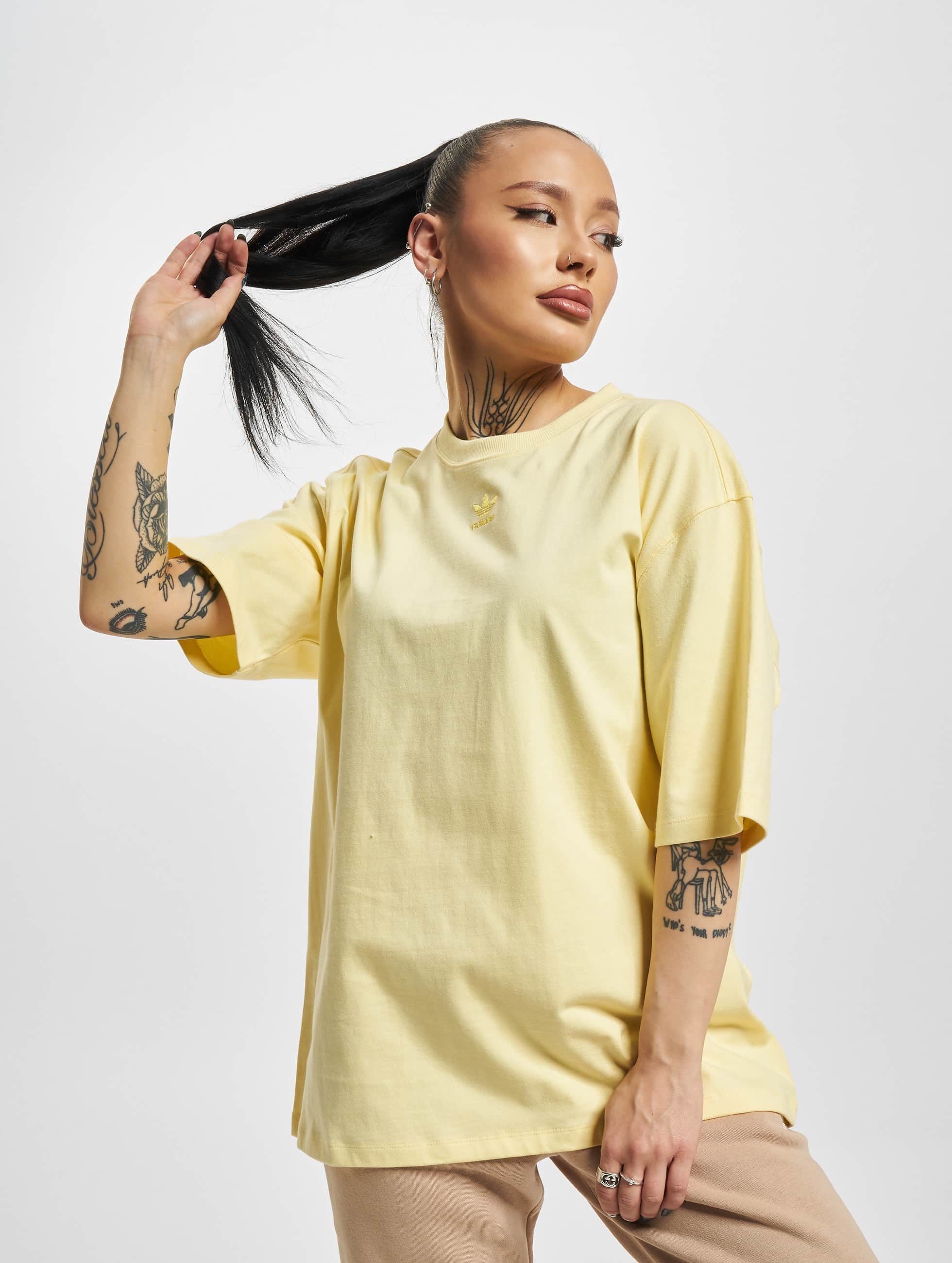 adidas bovenstuk / t-shirt Originals in geel 995364