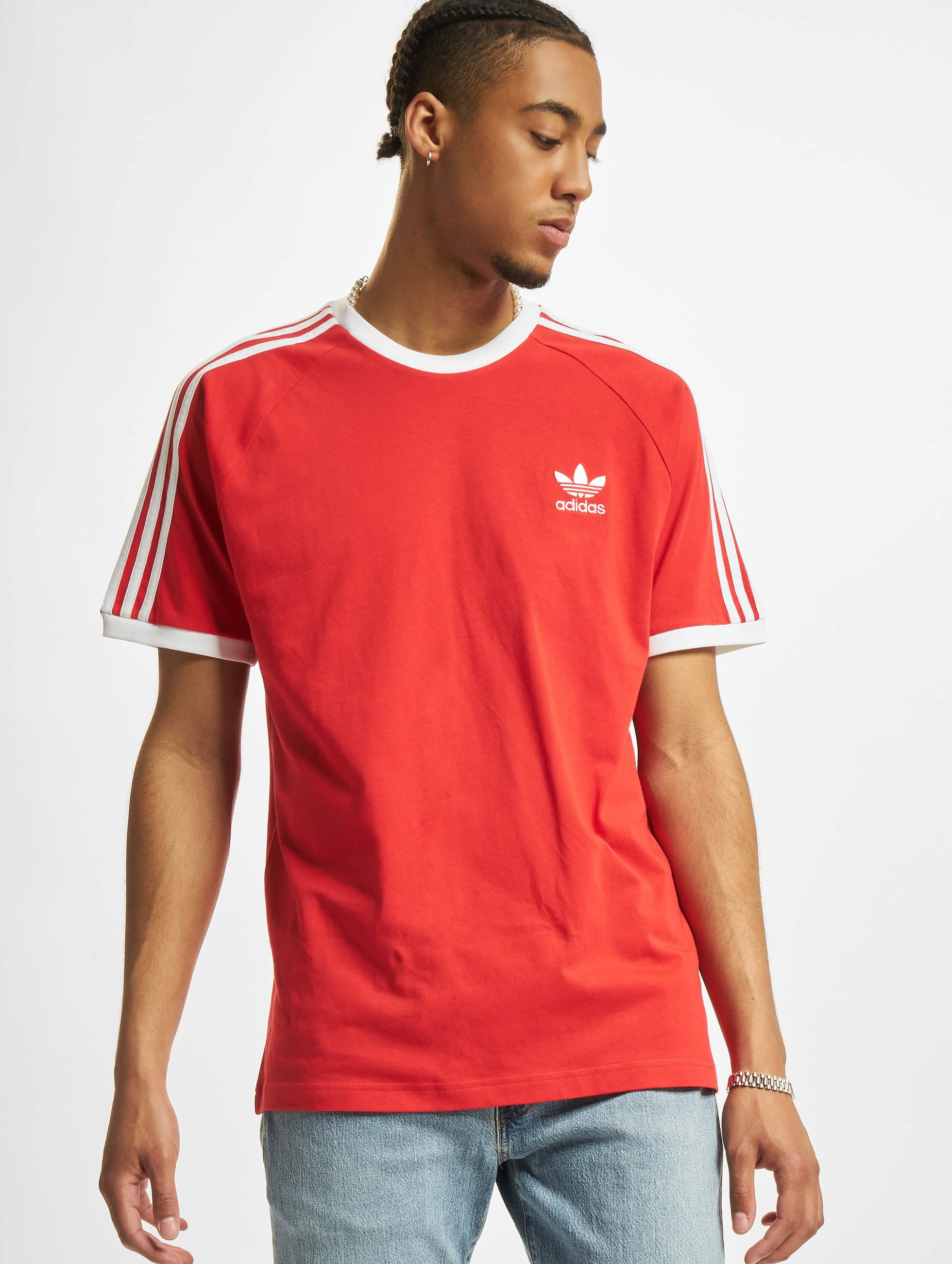 Prematuur Aandringen Inspecteur adidas Originals bovenstuk / t-shirt 3-Stripes in rood 871509