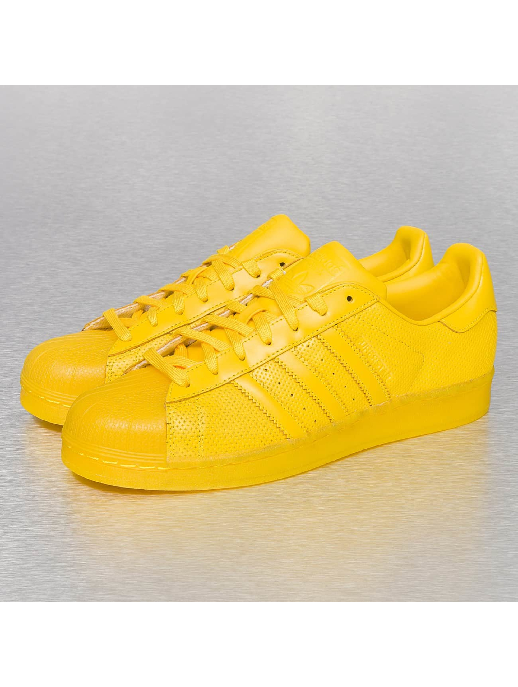 Sneaker Superstar Adicolor in gelb