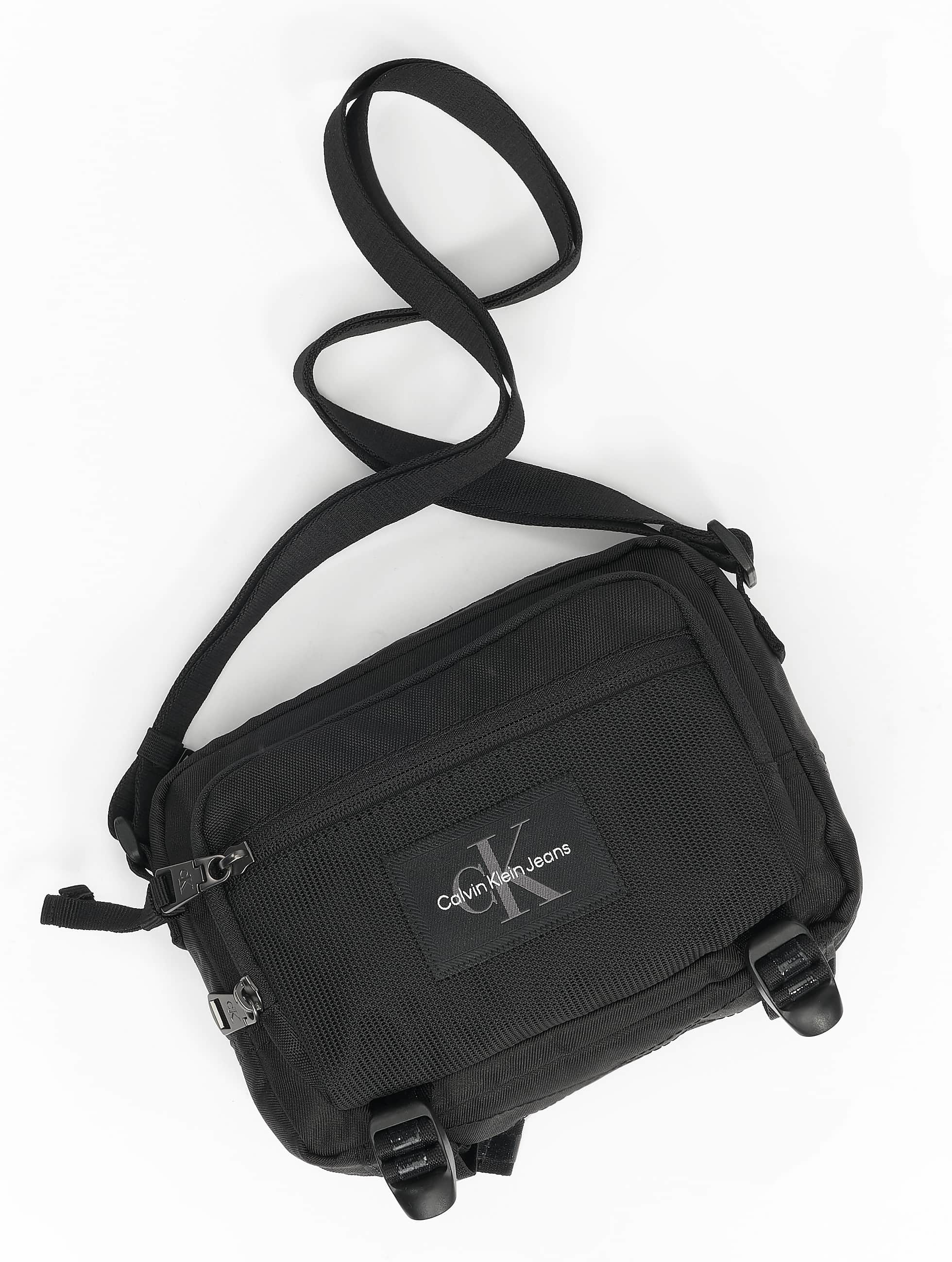 Calvin Klein Accessory / Bag Sport Essentials Camera in black 971508