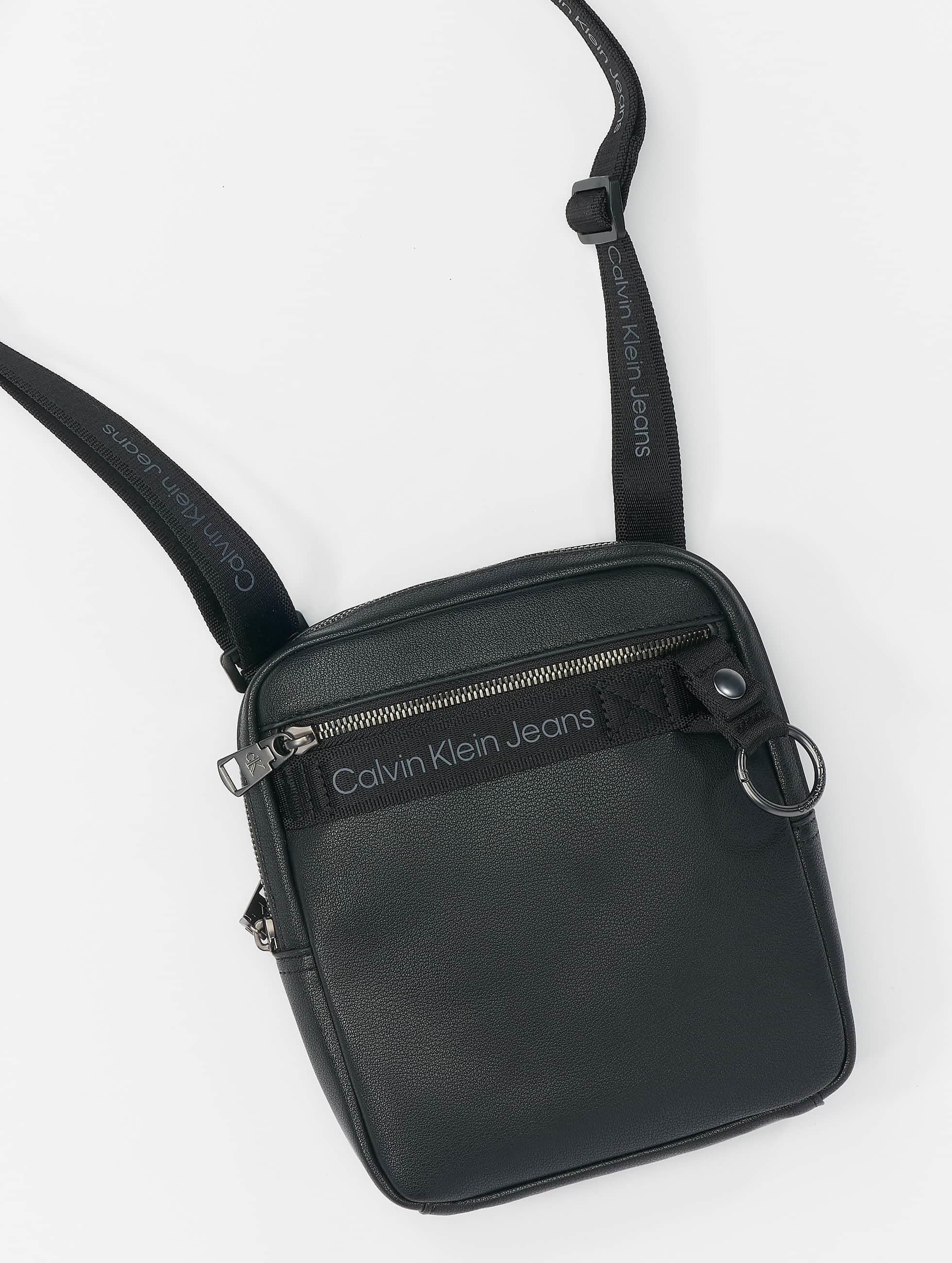 Calvin Klein Accessory / Bag Explorer Reporter in black 971515