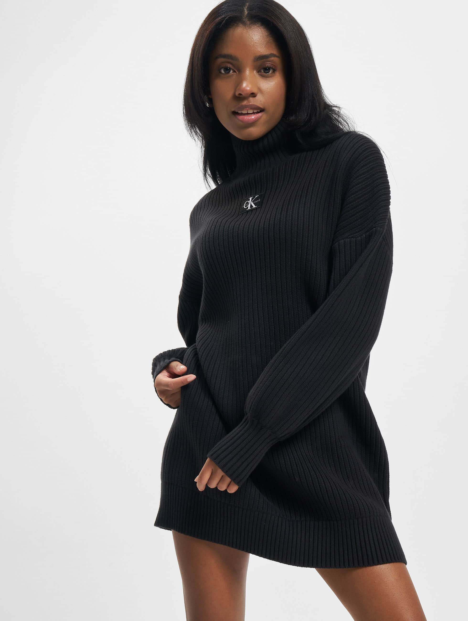 Calvin Klein / Dress Badge Loose Sweater in black 971071