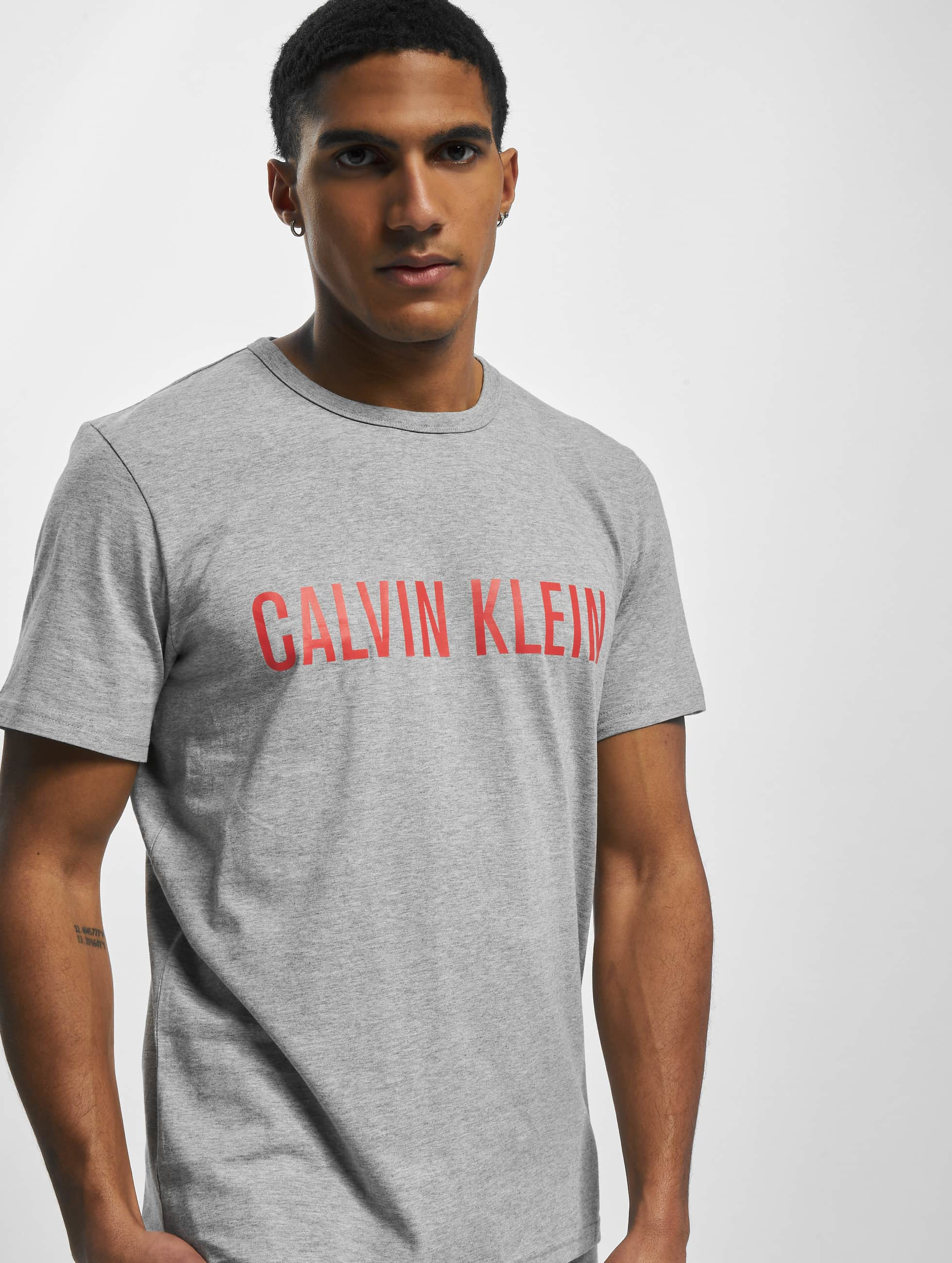 Calvin Klein Overwear / T-Shirt Crew Neck in grey 972086