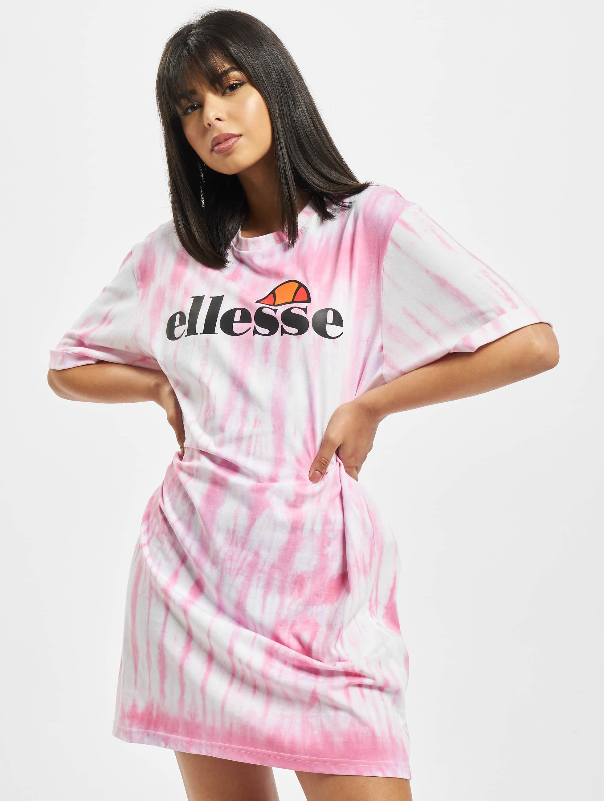 ellesse t shirt kleid