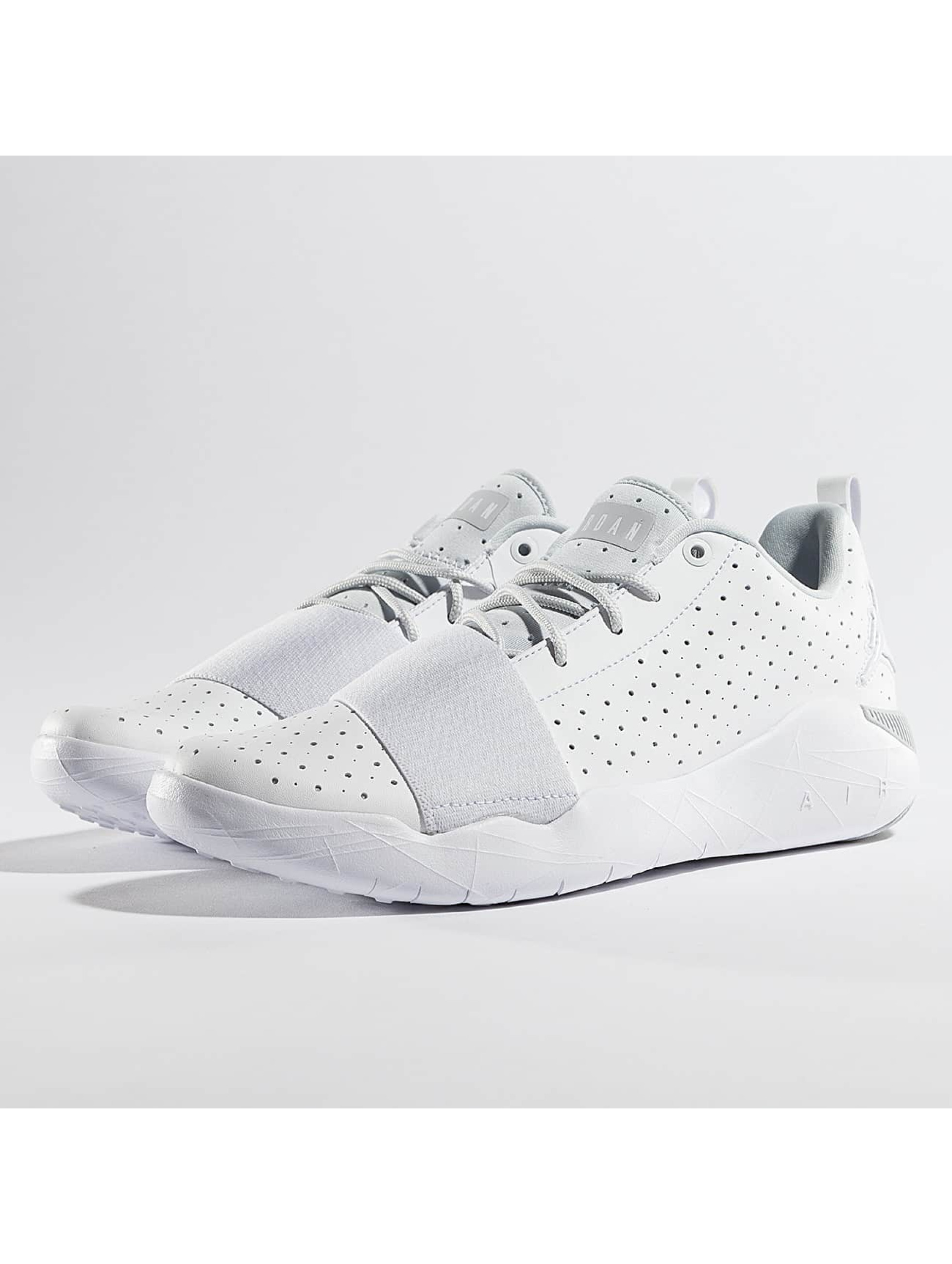 Jordan Chaussures / Baskets Breakout en blanc