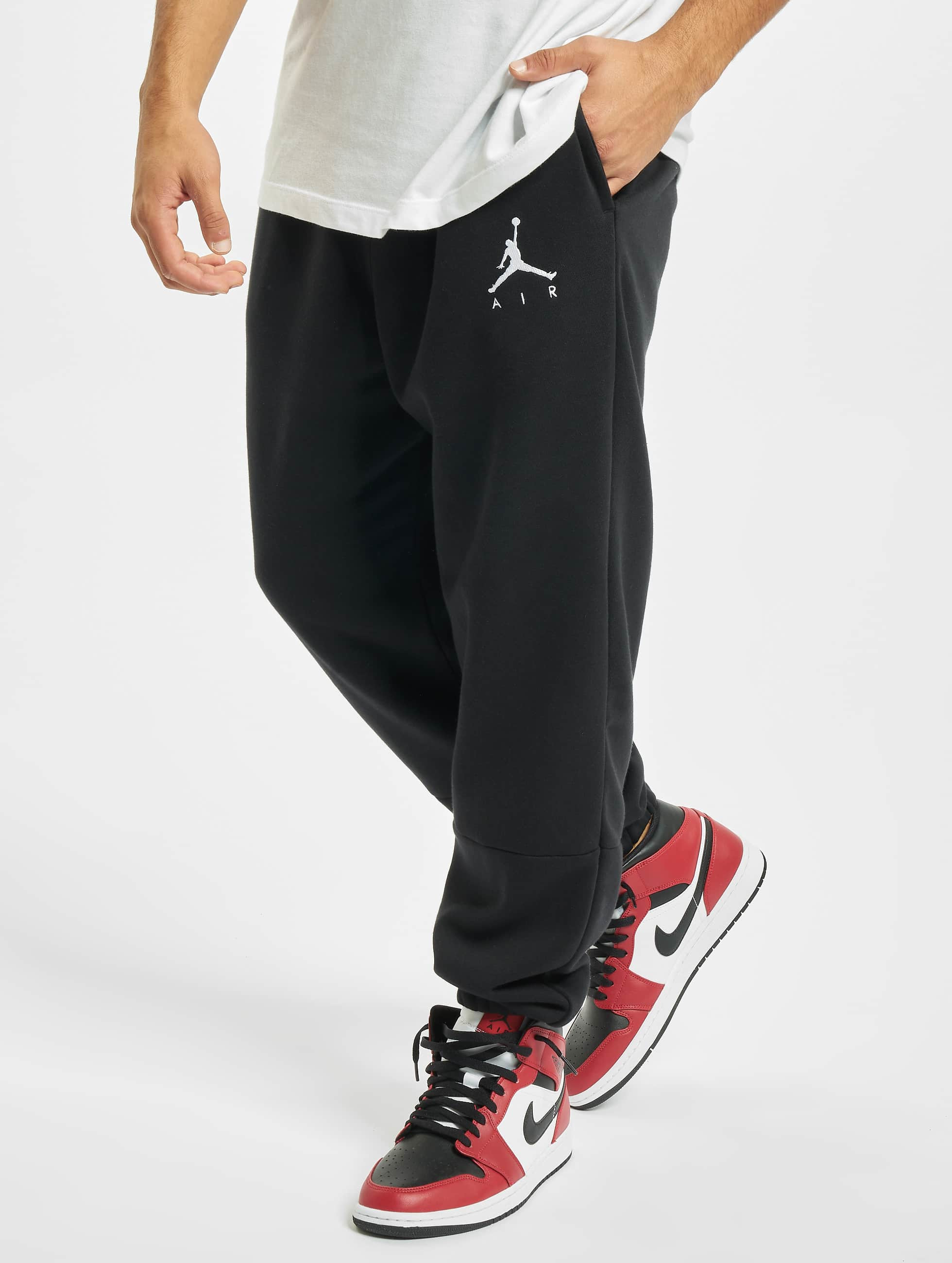 nike jordan jogging