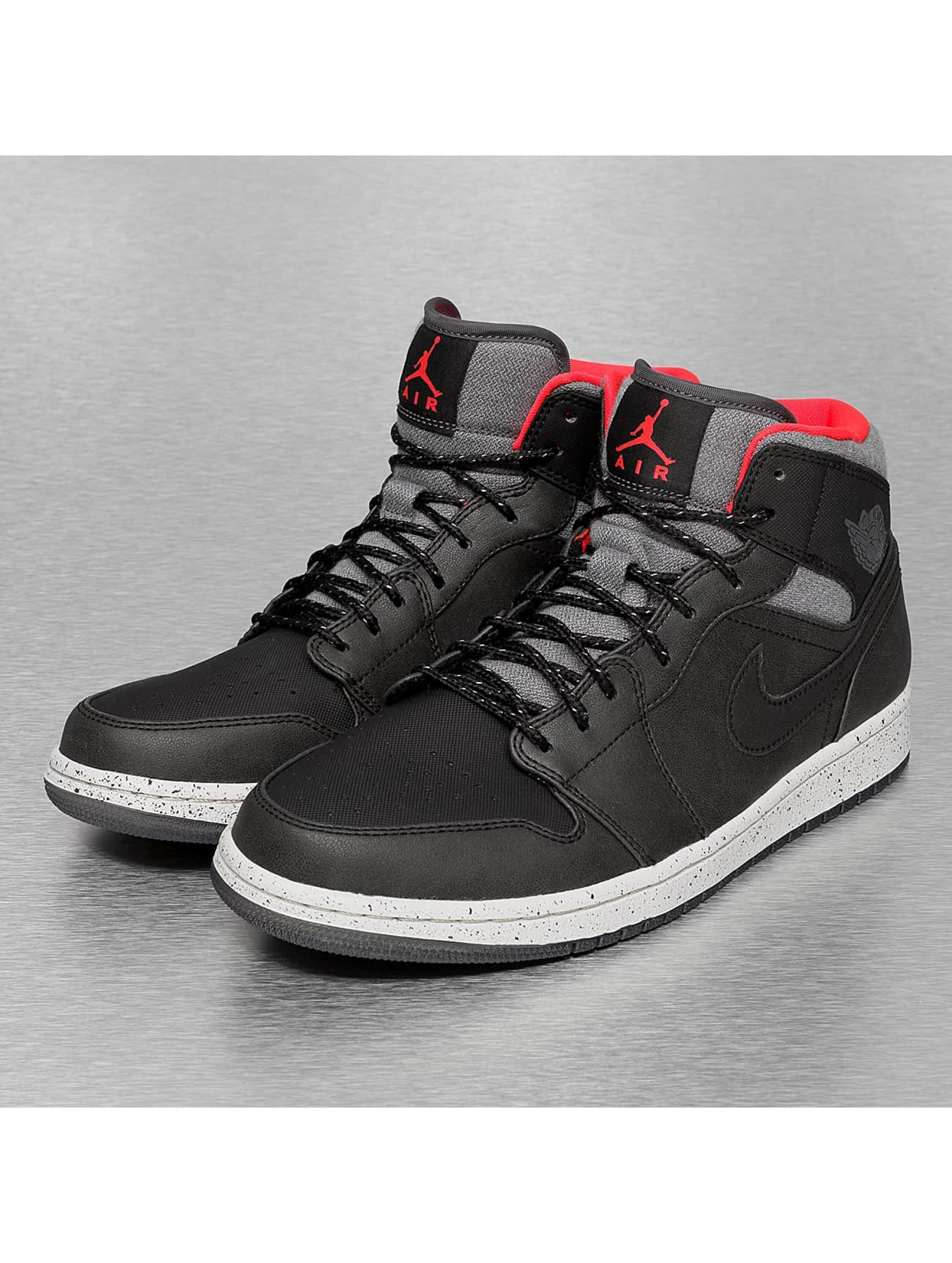 Sneaker Air Jordan 1 Mid in schwarz
