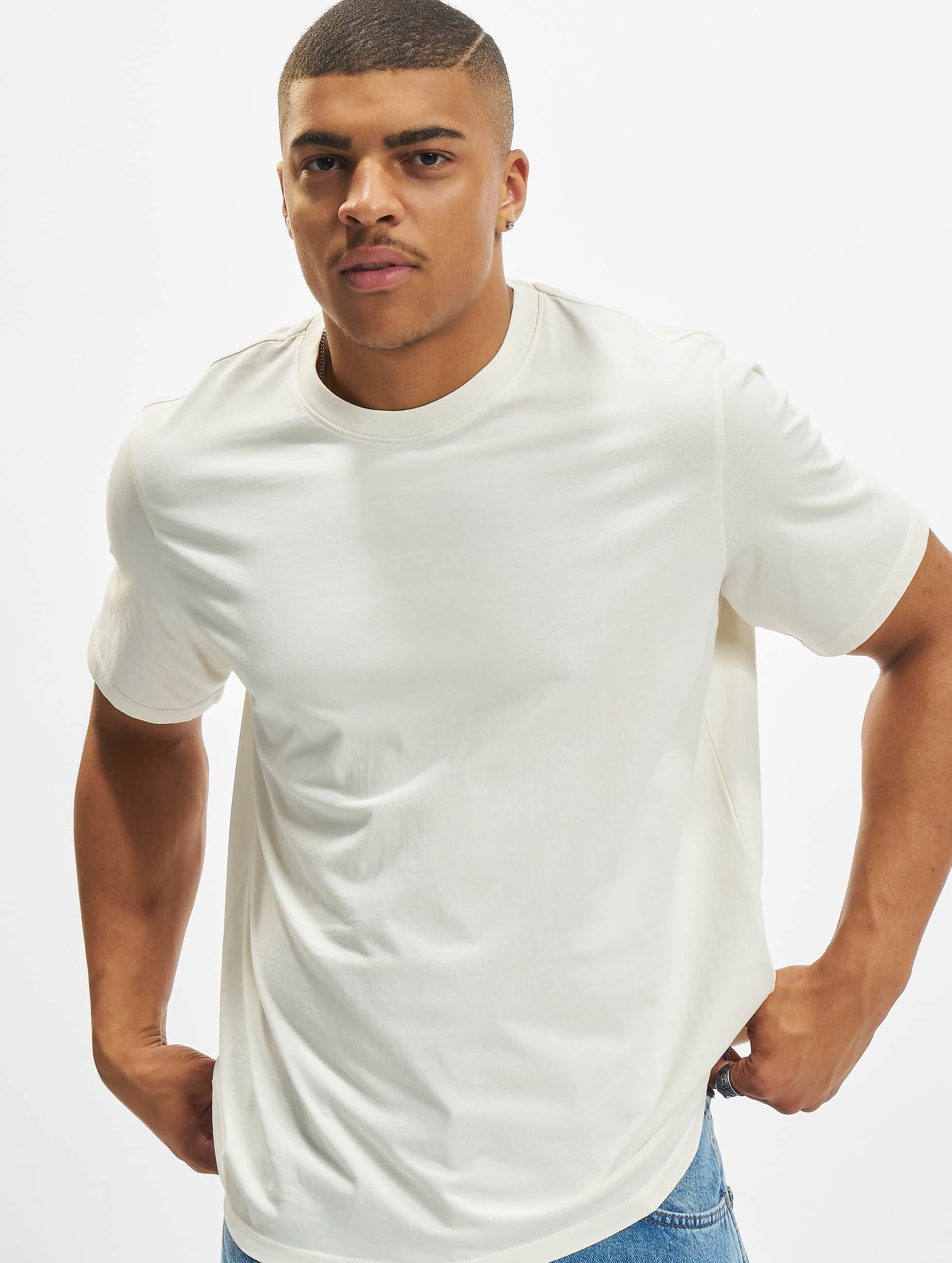 Levi's® Overwear / T-Shirt Basic in white 911119