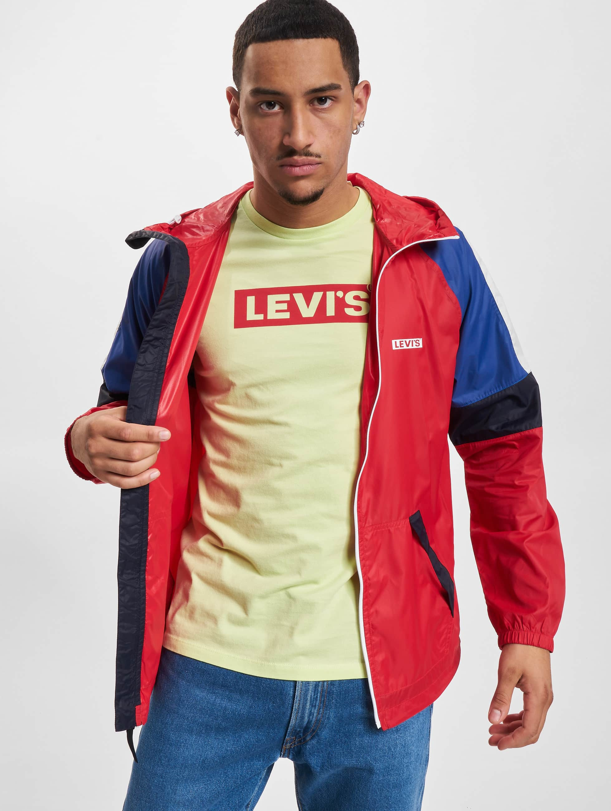 Defilé oppervlakkig knal Levi's® jas / Zomerjas Colorblock in rood 1026800