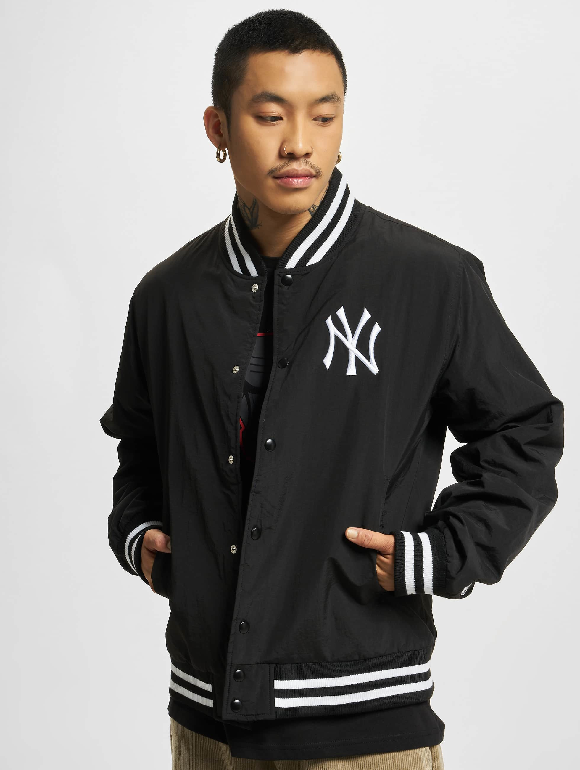 KTZ New York Yankees Mlb Team Logo Bomber Jacket Black for Men  Lyst
