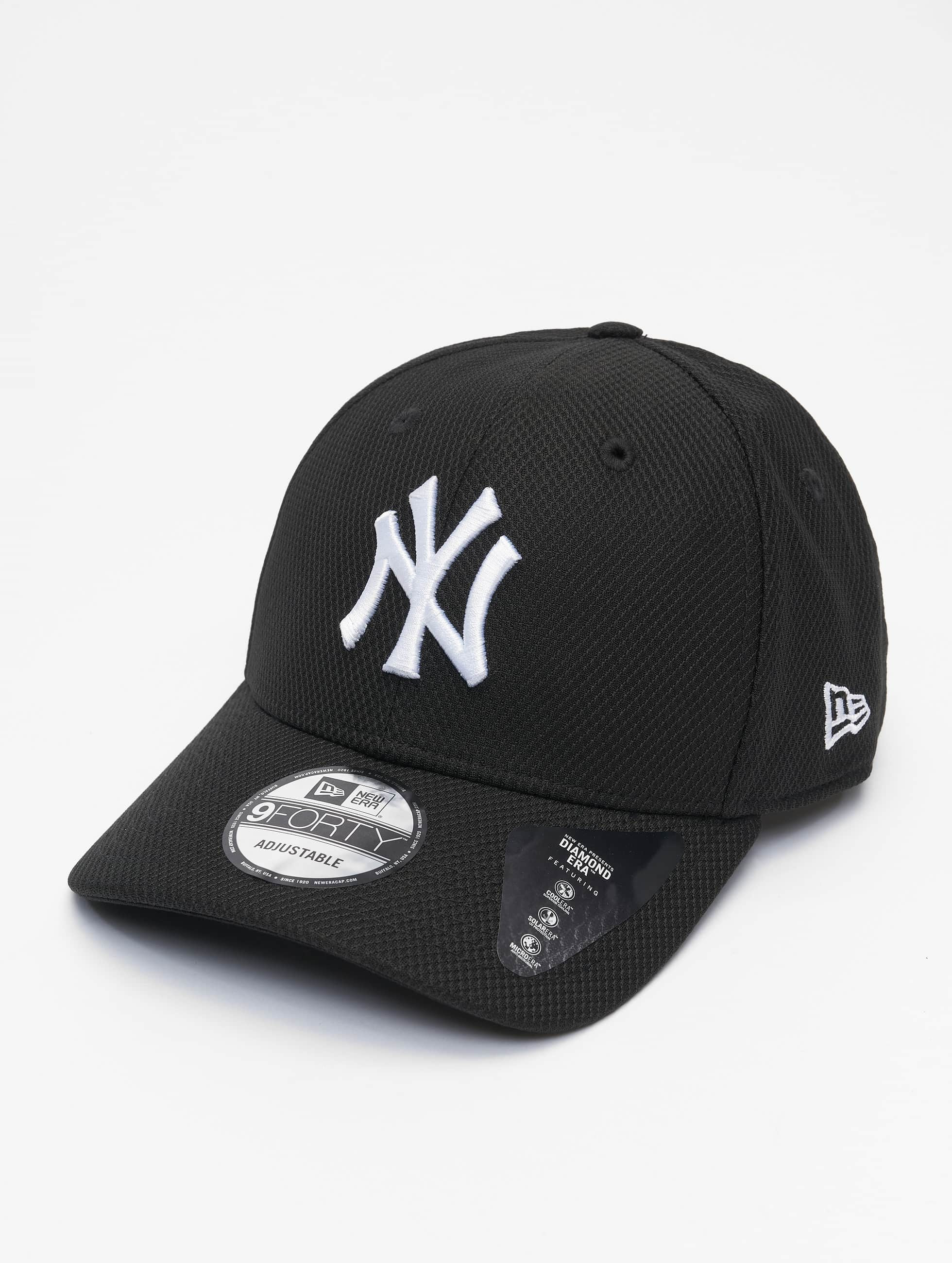 Кепка без застежки. NY Yankees 39thirty Black/Black - New era. Diamond era бейсболка. Черная кепка с золотистой надписью "NY" New era 9forty-черный. New York Yankees Diamond era Black 39thirty.