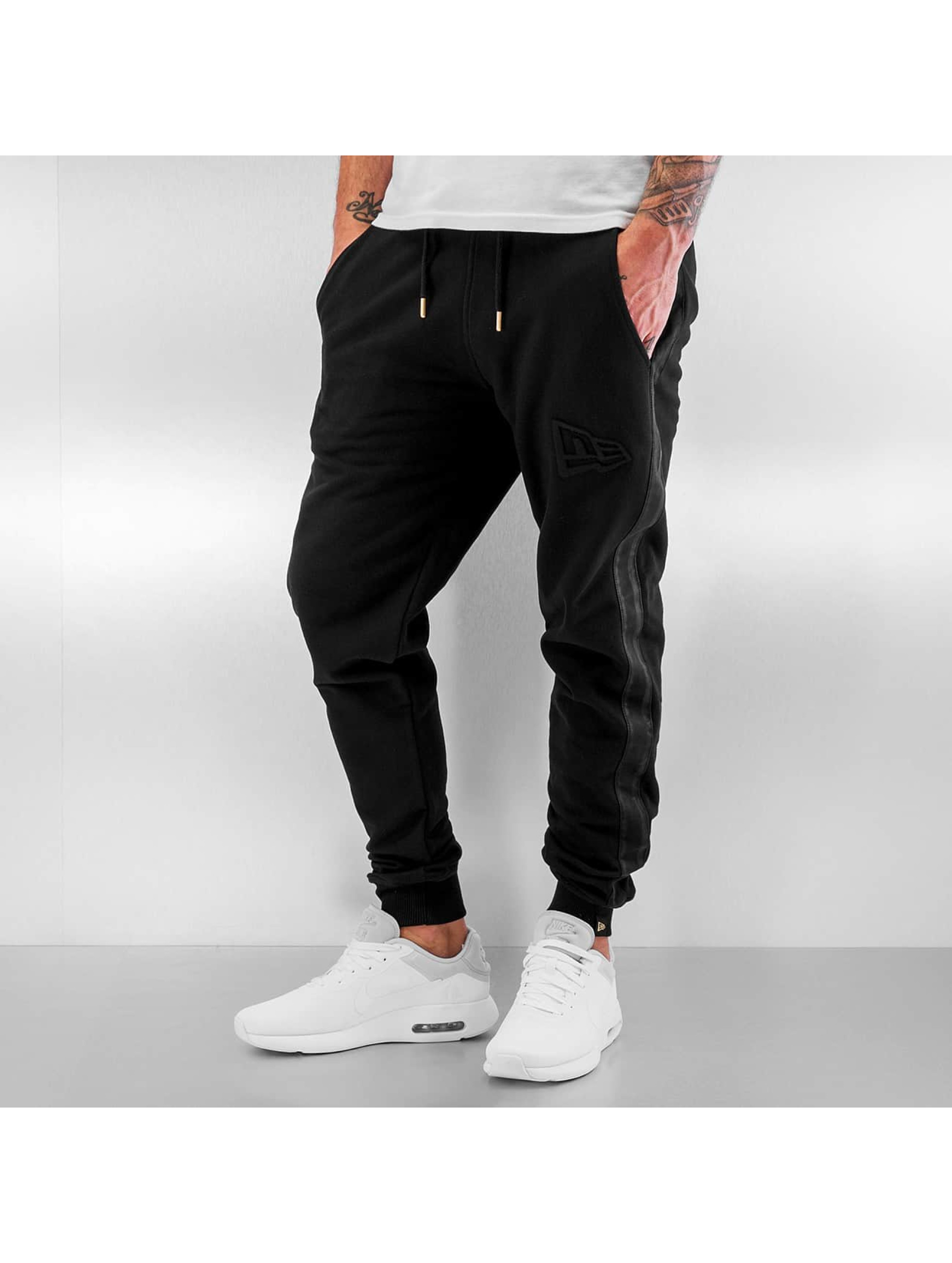 New Era Pantalon / Jogging Crafted en noir