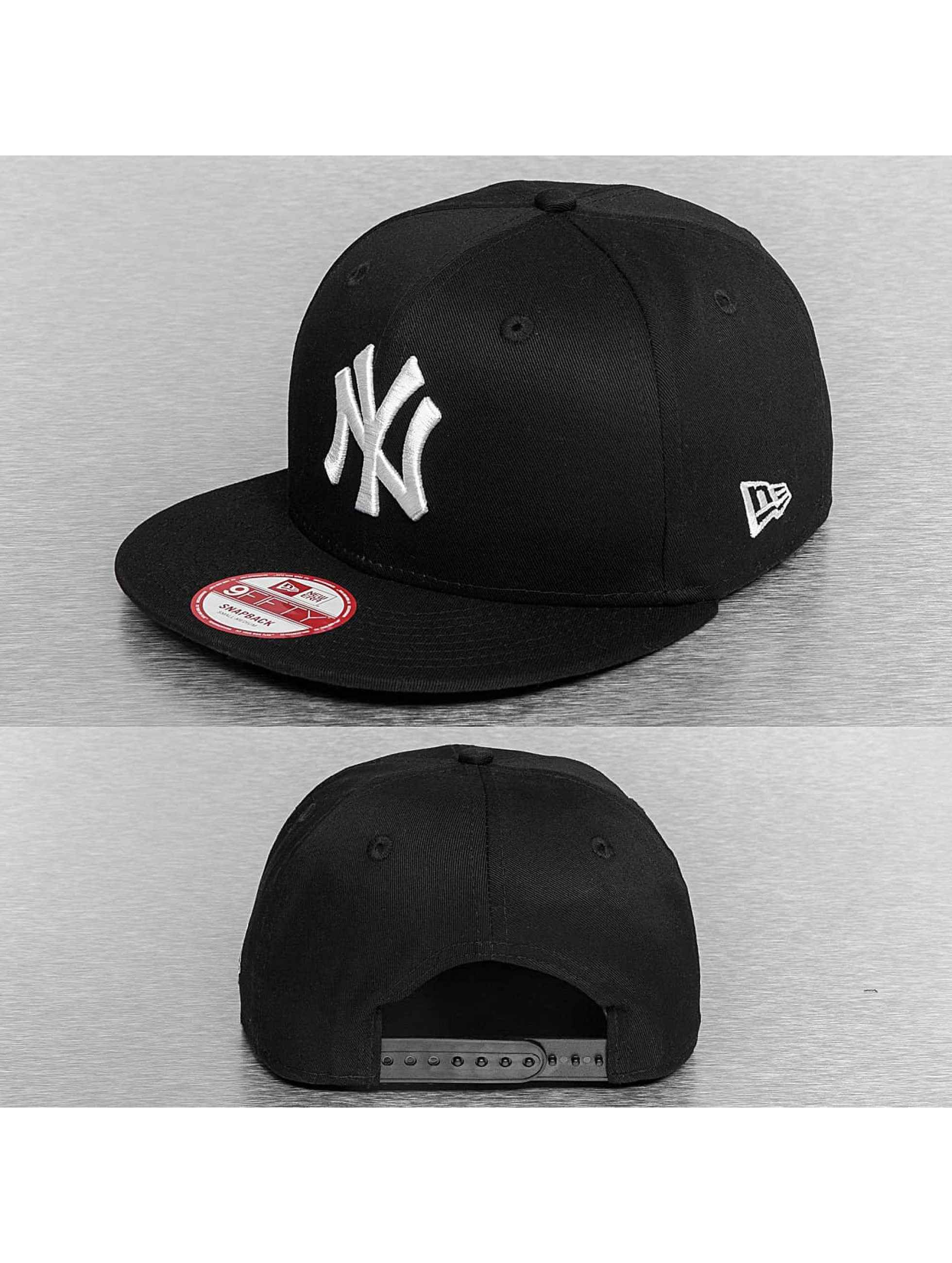 Snapback Cap League Essential NY Yankees in schwarz