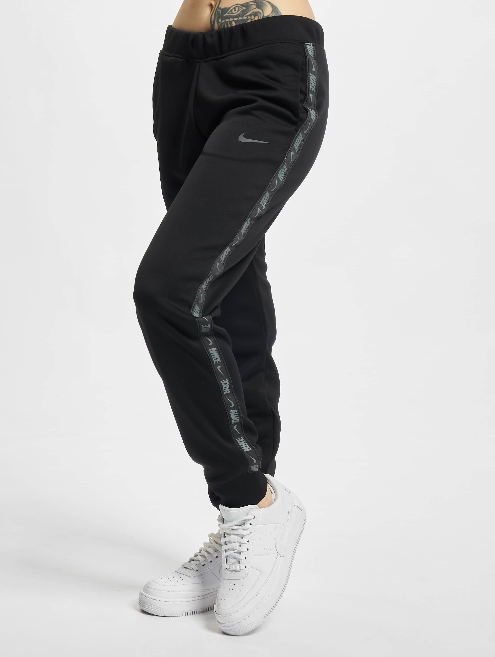Nike Pantalón / Pantalón deportivo NSW en negro 856062