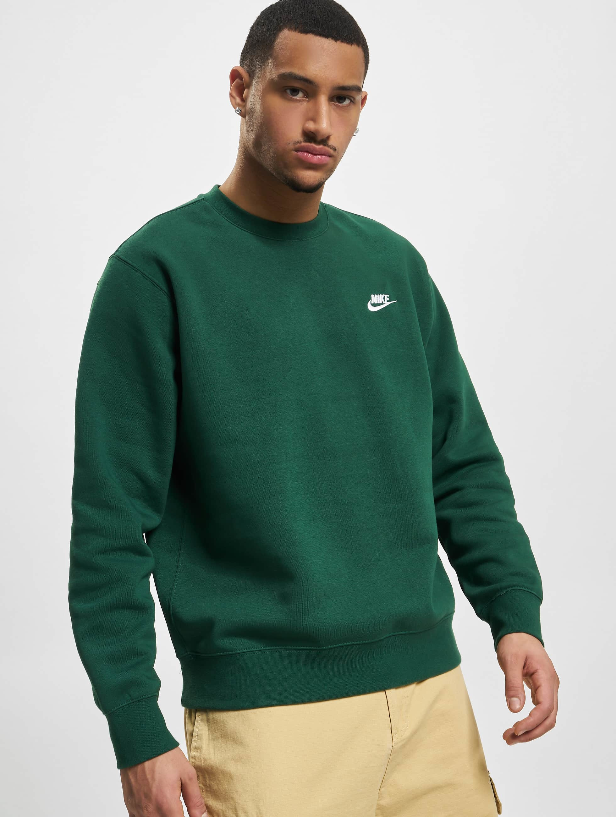 Nike Overwear / Pullover Club Bb in green 946558