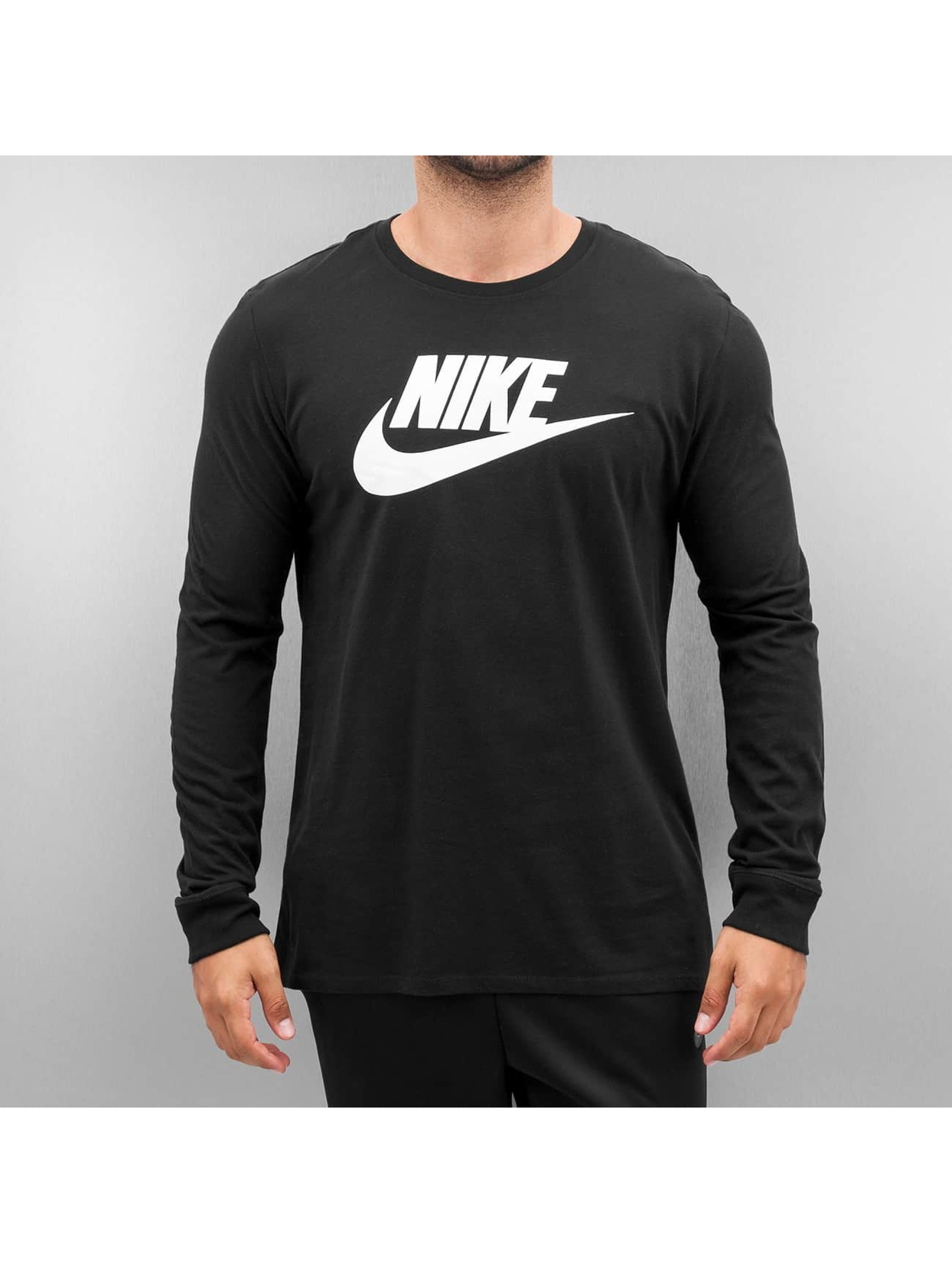 Nike Haut / Pullover Sportswear en noir