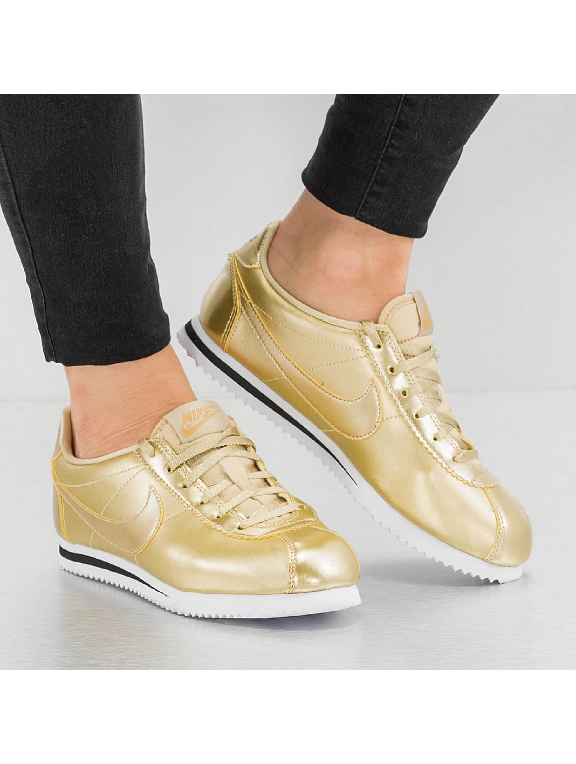 Sneaker Cortez SE in goldfarben