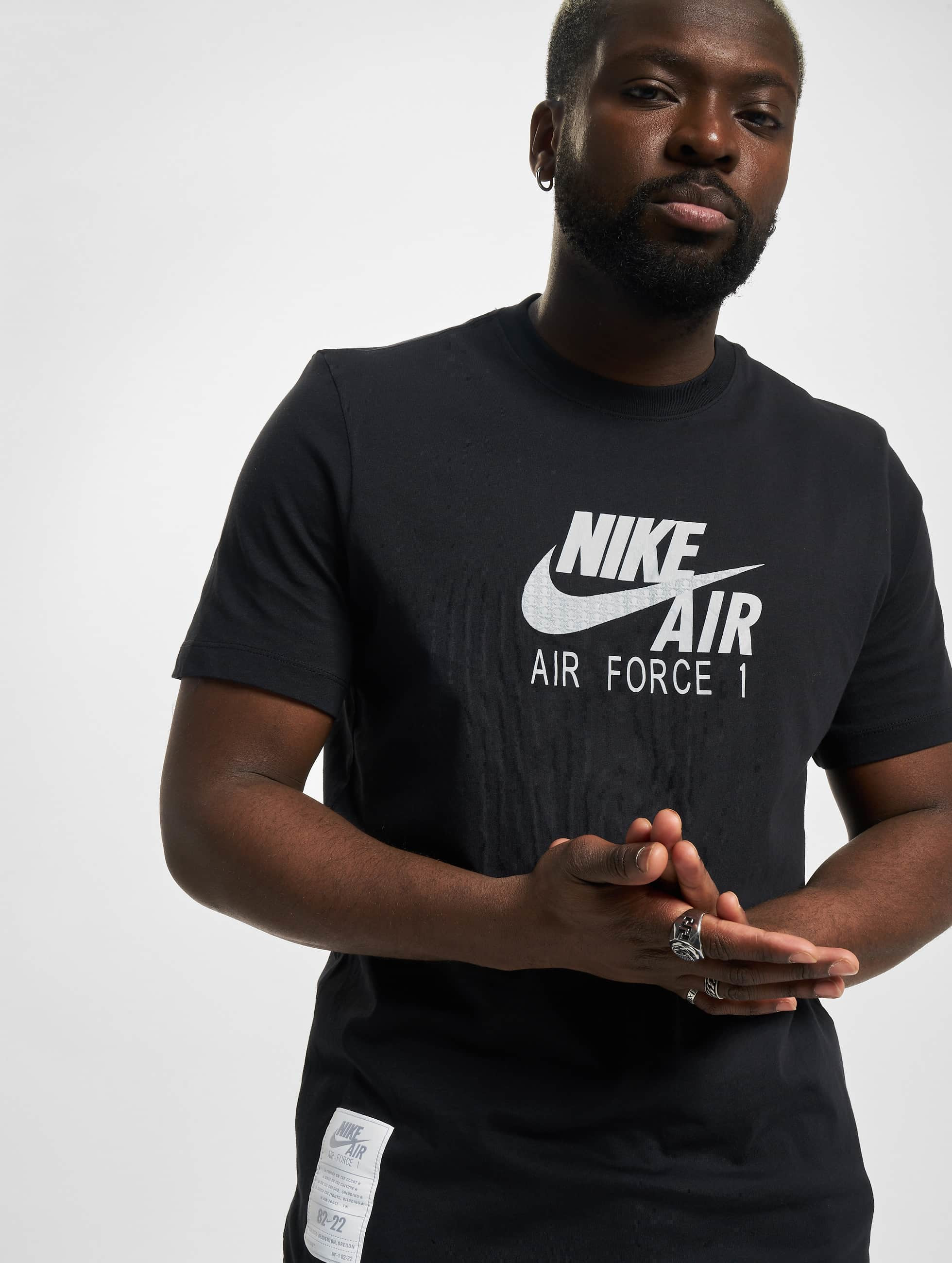 Nike T-Shirt AF1 in black 981727
