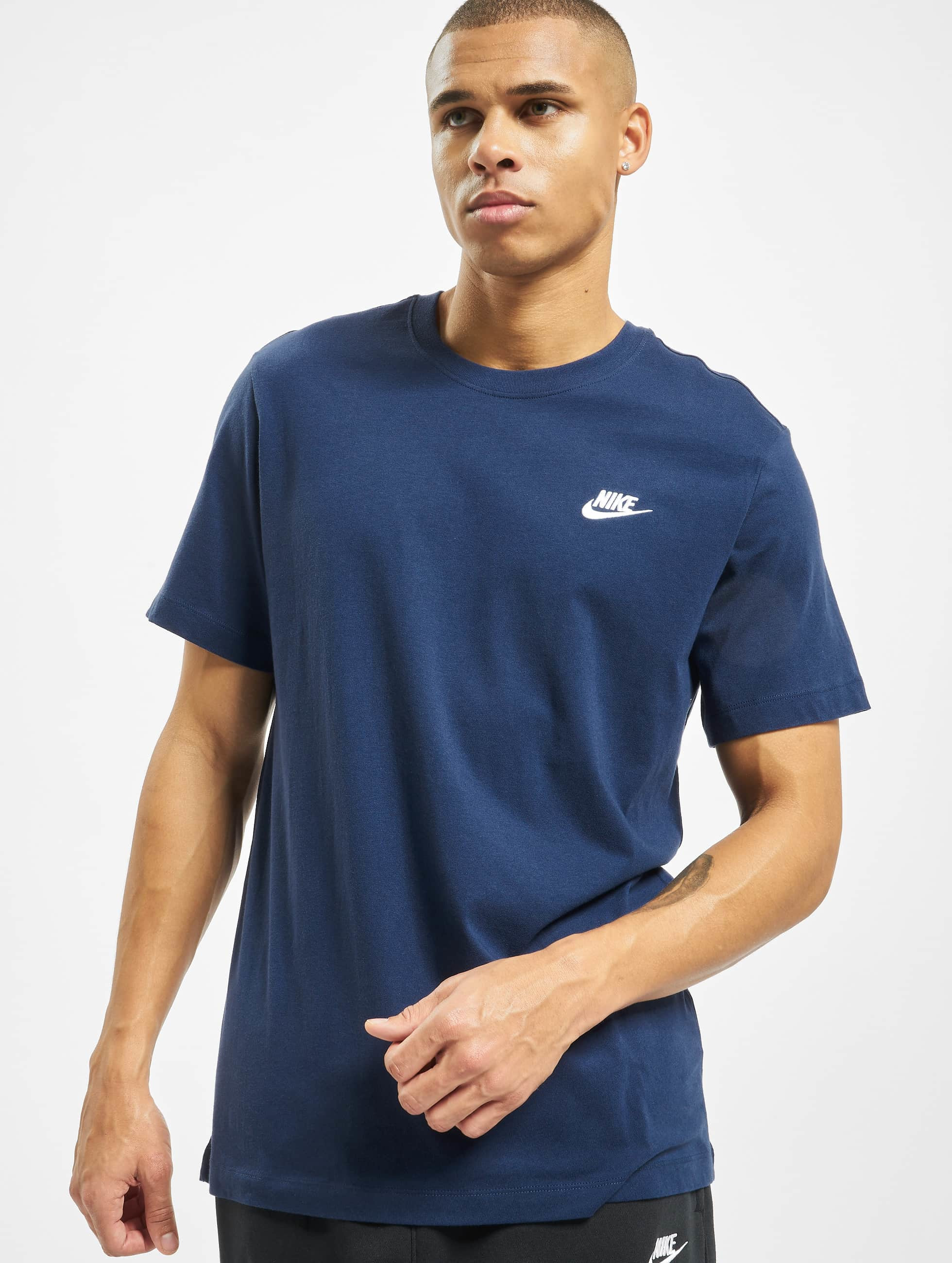Versnellen Ale lichten Nike bovenstuk / t-shirt Club in blauw 714952