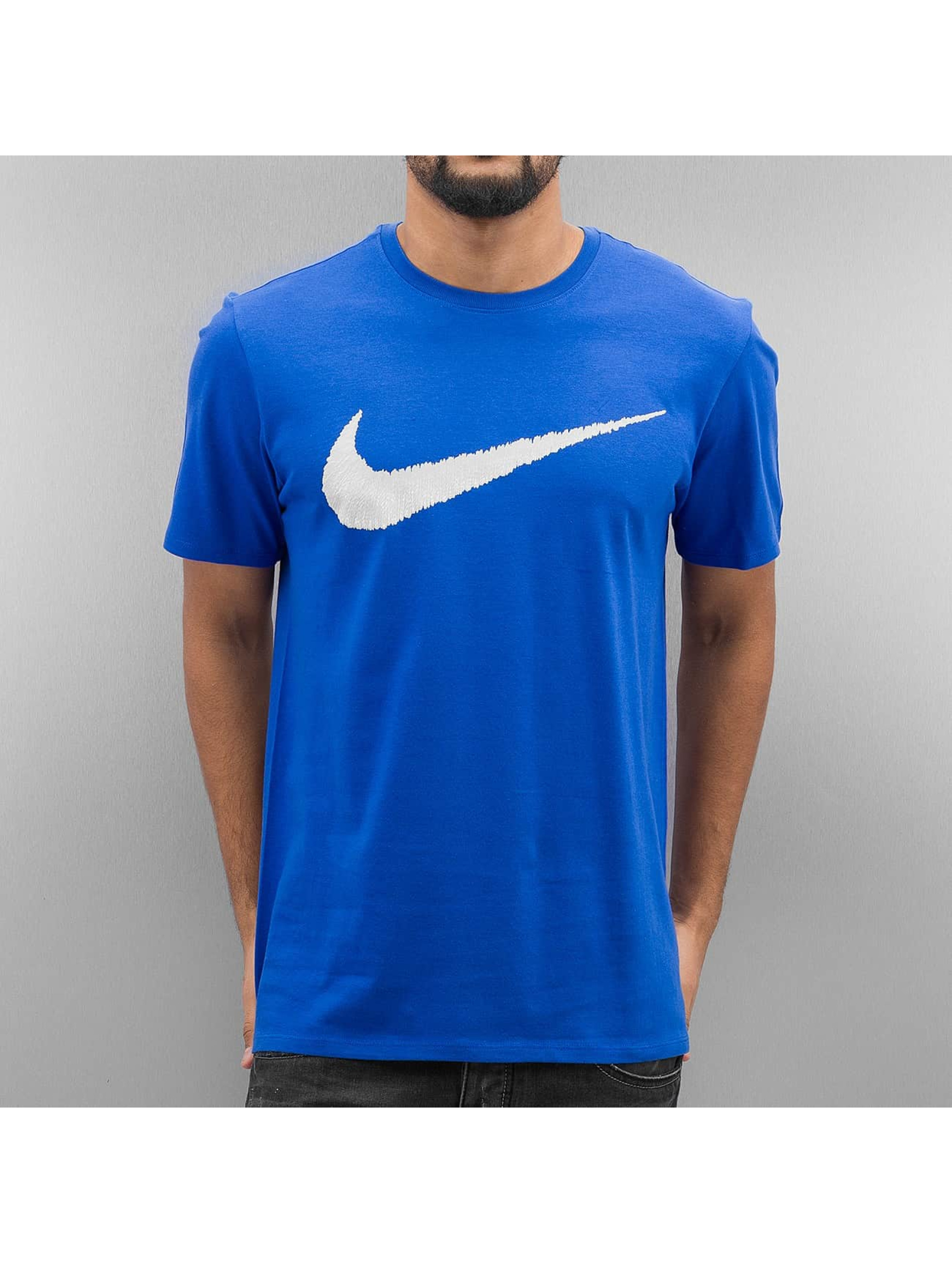 Nike Haut / T-Shirt Hangtag Swoosh en bleu