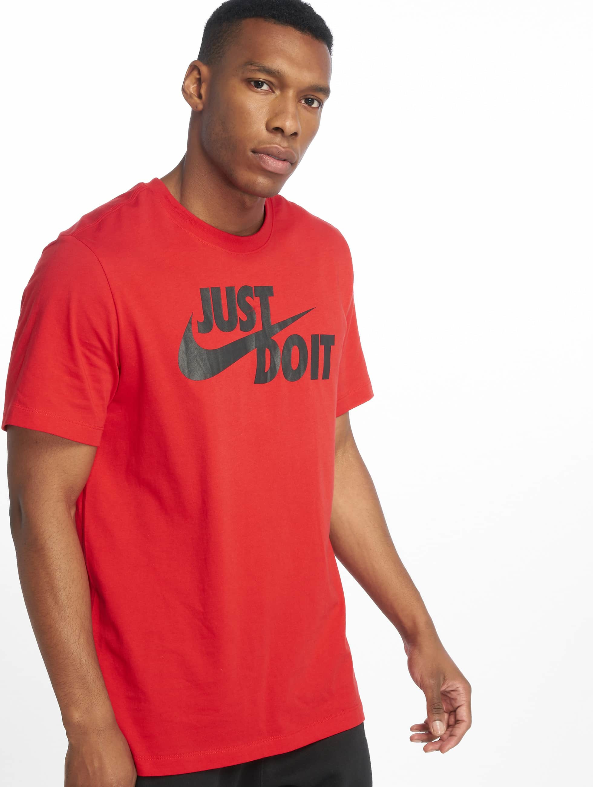 t shirt nike rouge