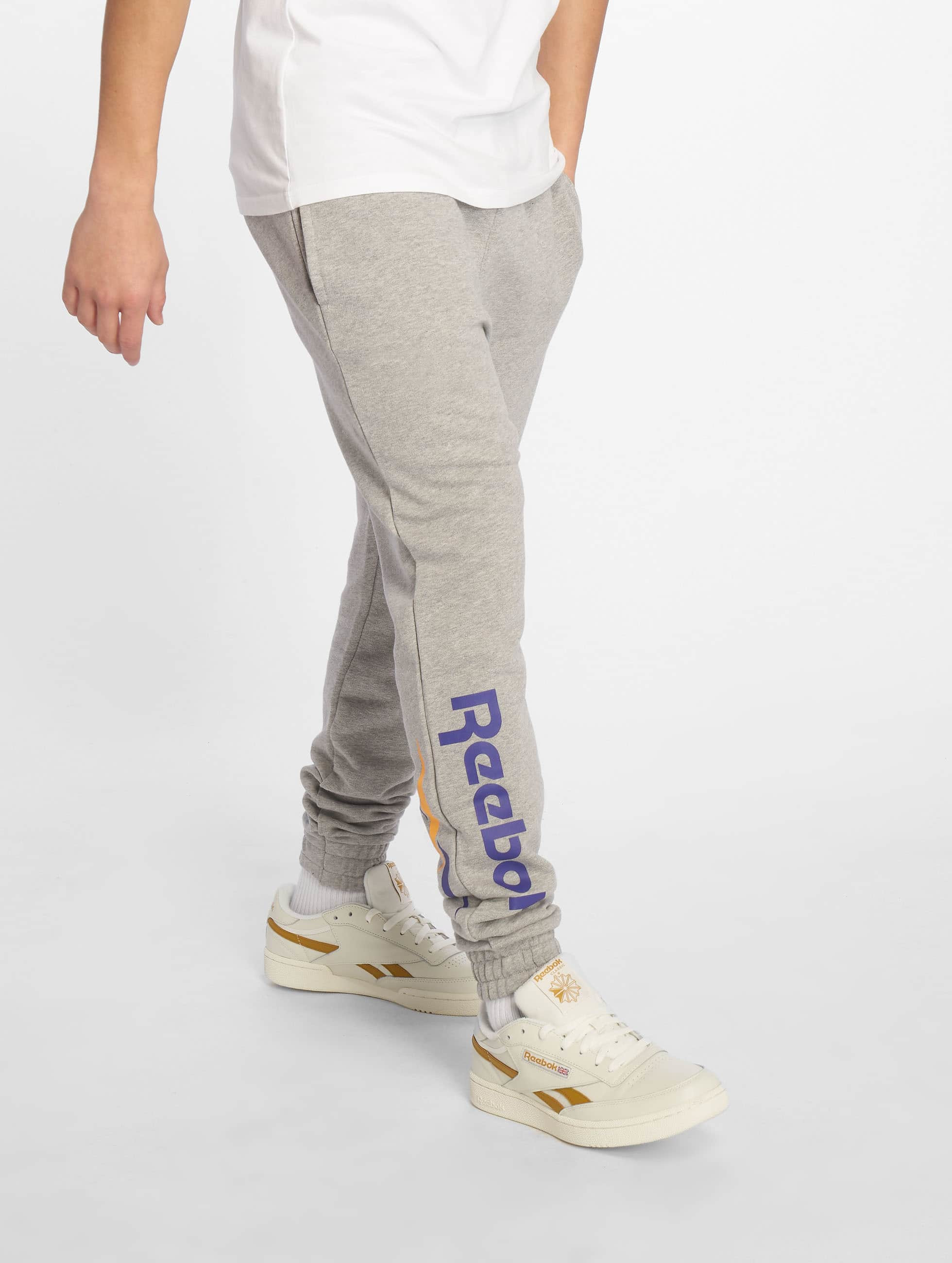 survetement reebok gris