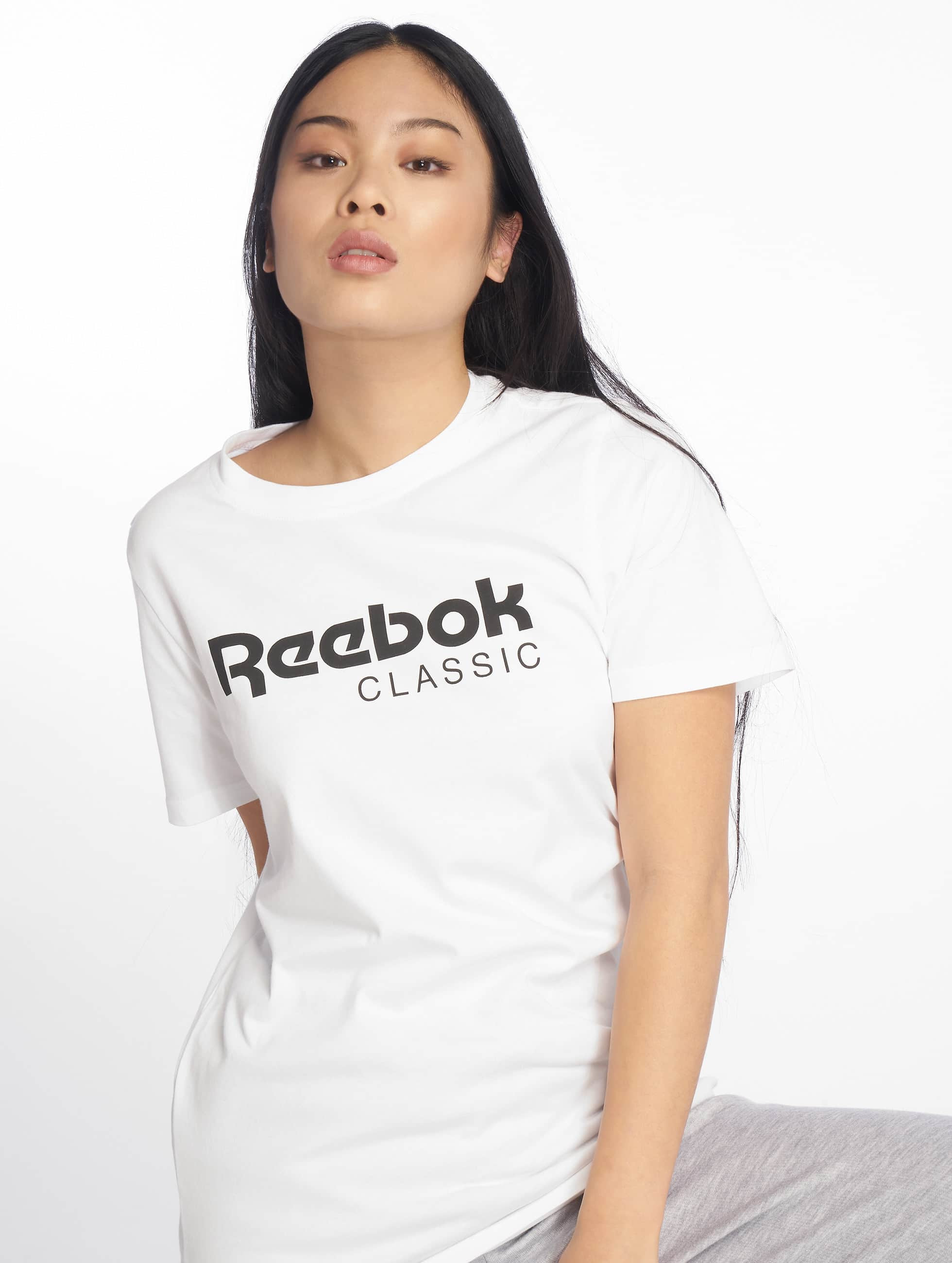 reebok classic t shirt or