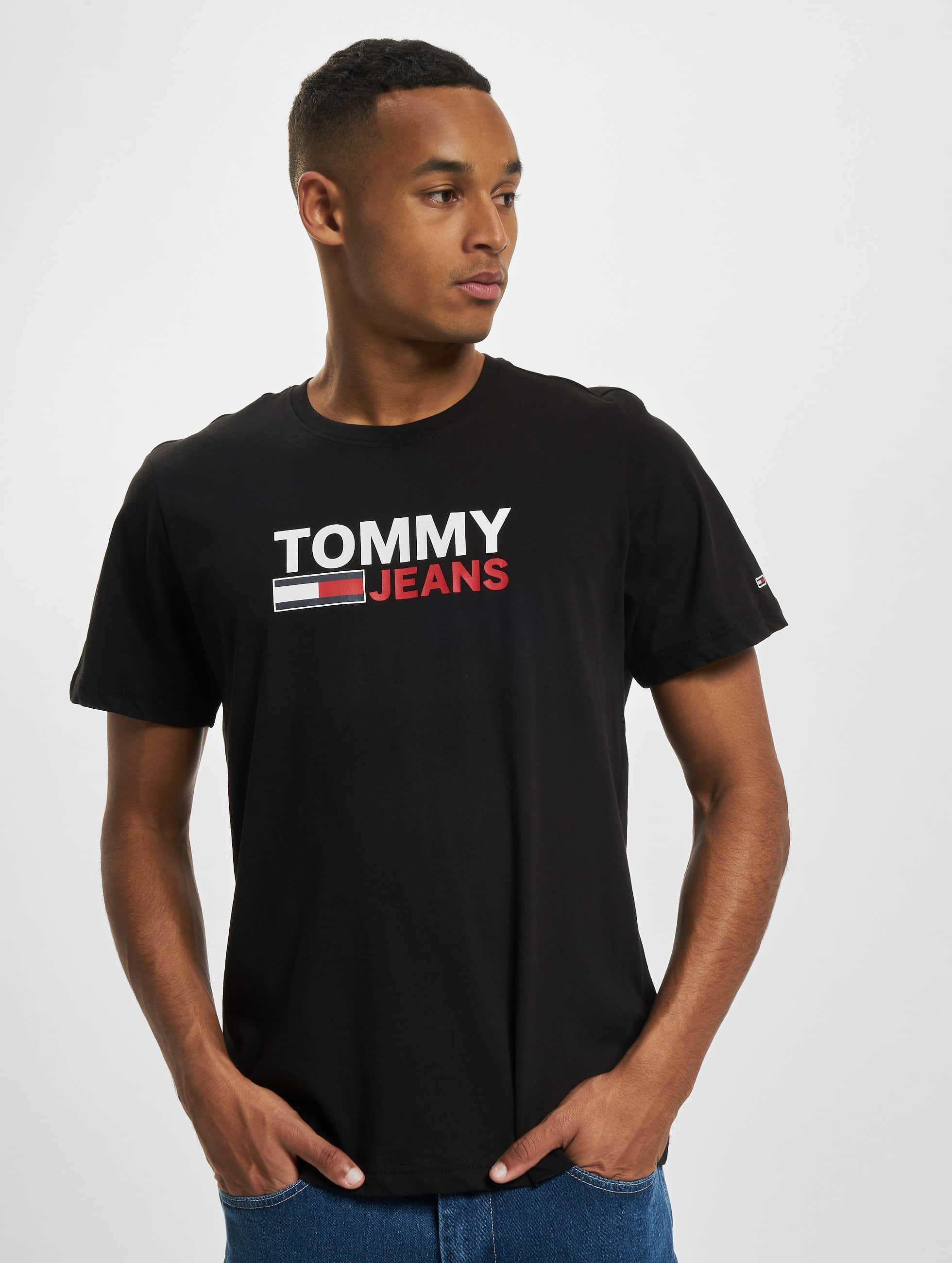 Obsessie Pak om te zetten verwijderen Tommy Jeans bovenstuk / t-shirt Corp Logo in zwart 982473