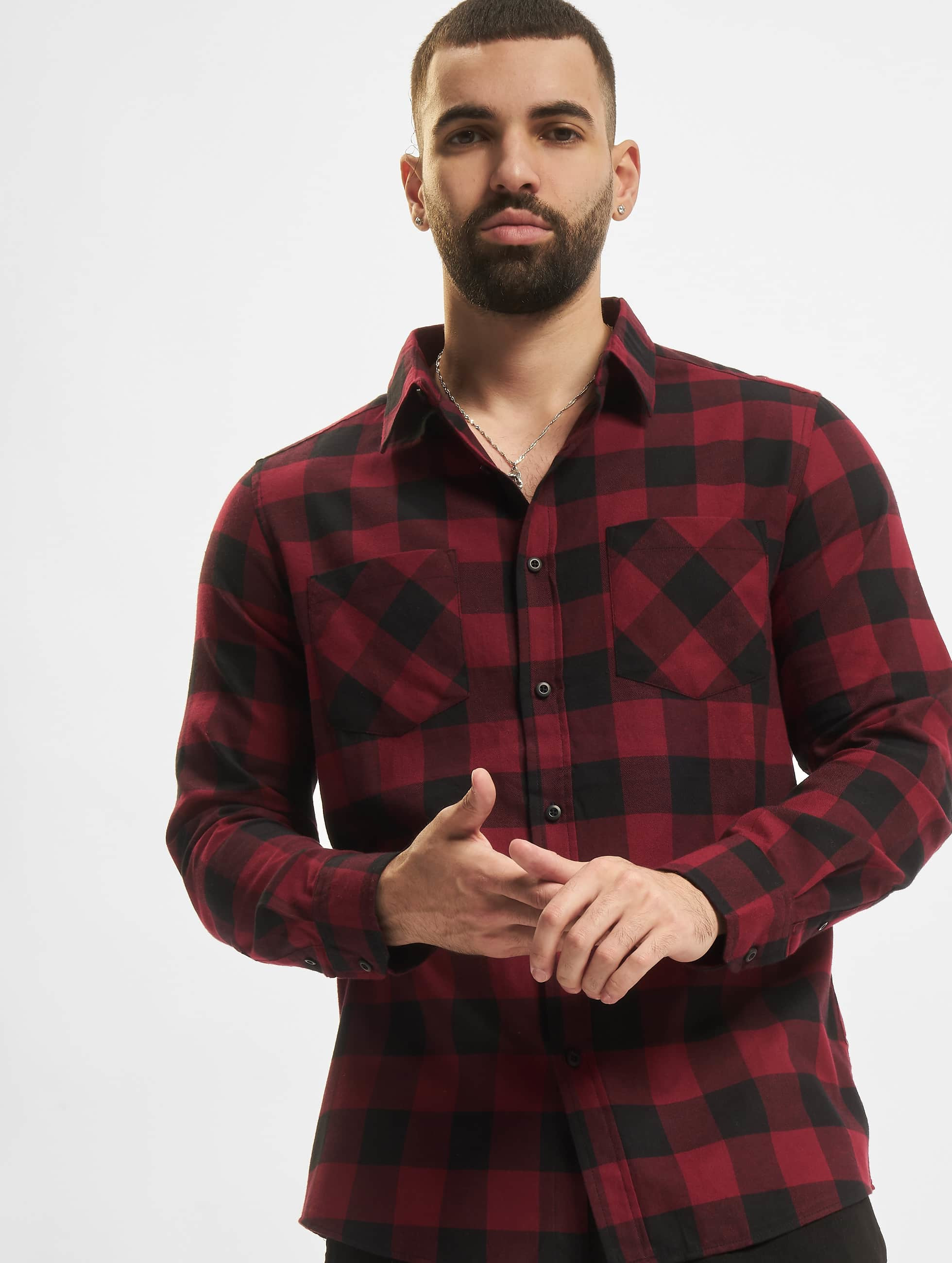 Urban Classics Haut / Chemise Checked Flanell en rouge