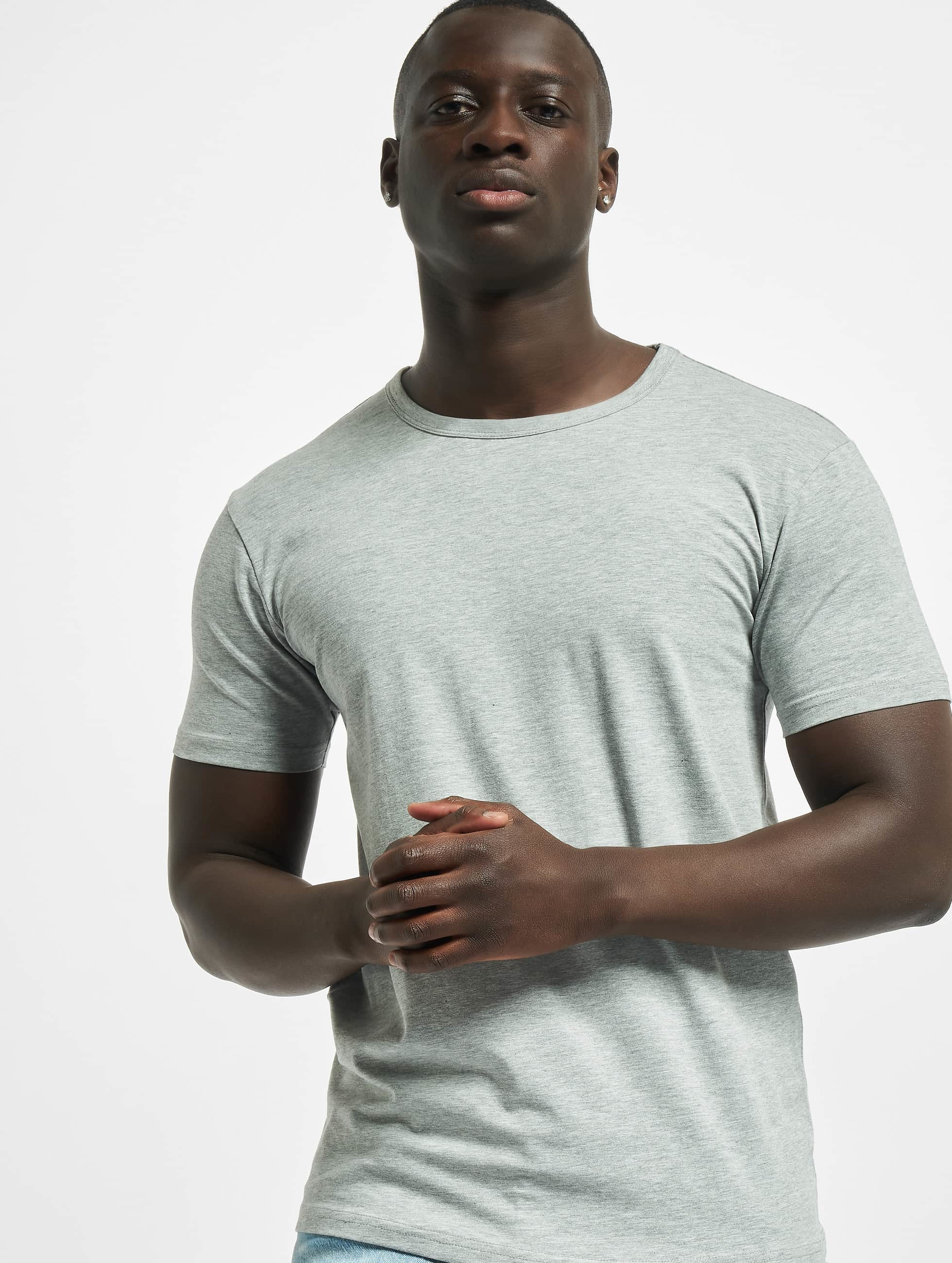 T-Shirt Fitted Stretch in grau