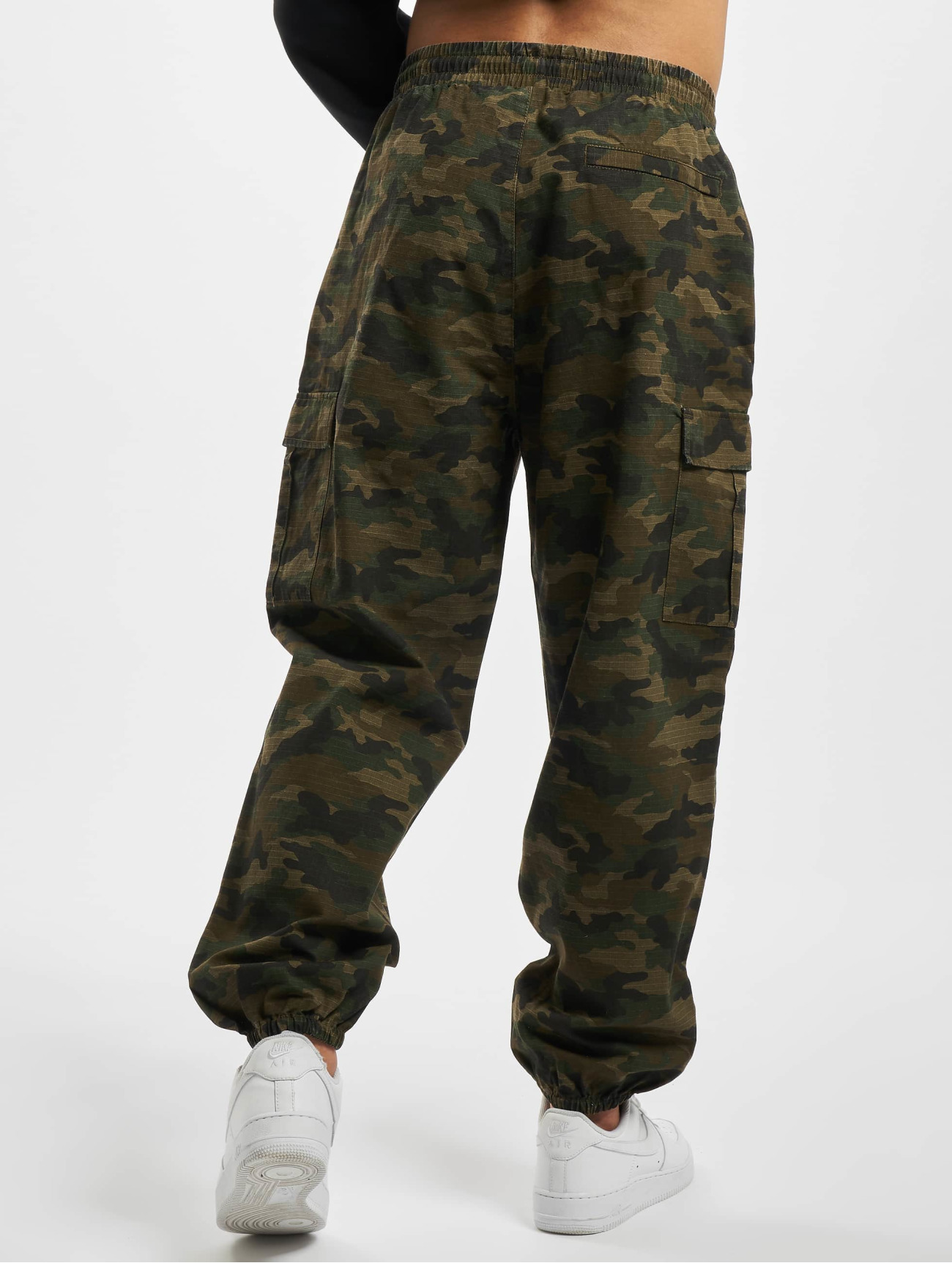 ecko unltd cargo pants